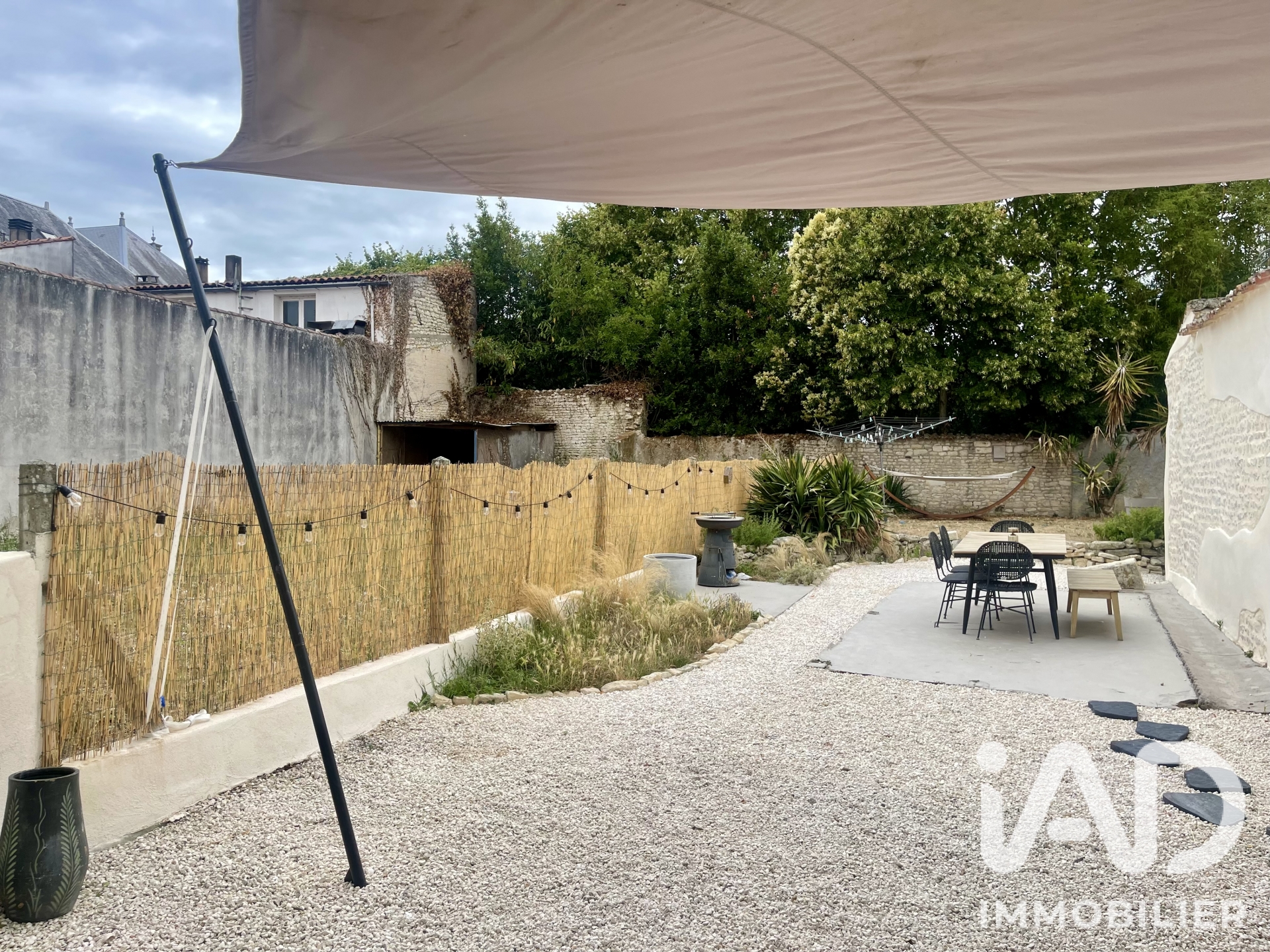 Vente maison à Saint-Xandre (17138) : maison de village 3 pièces 70 m² - 2095922 — 16