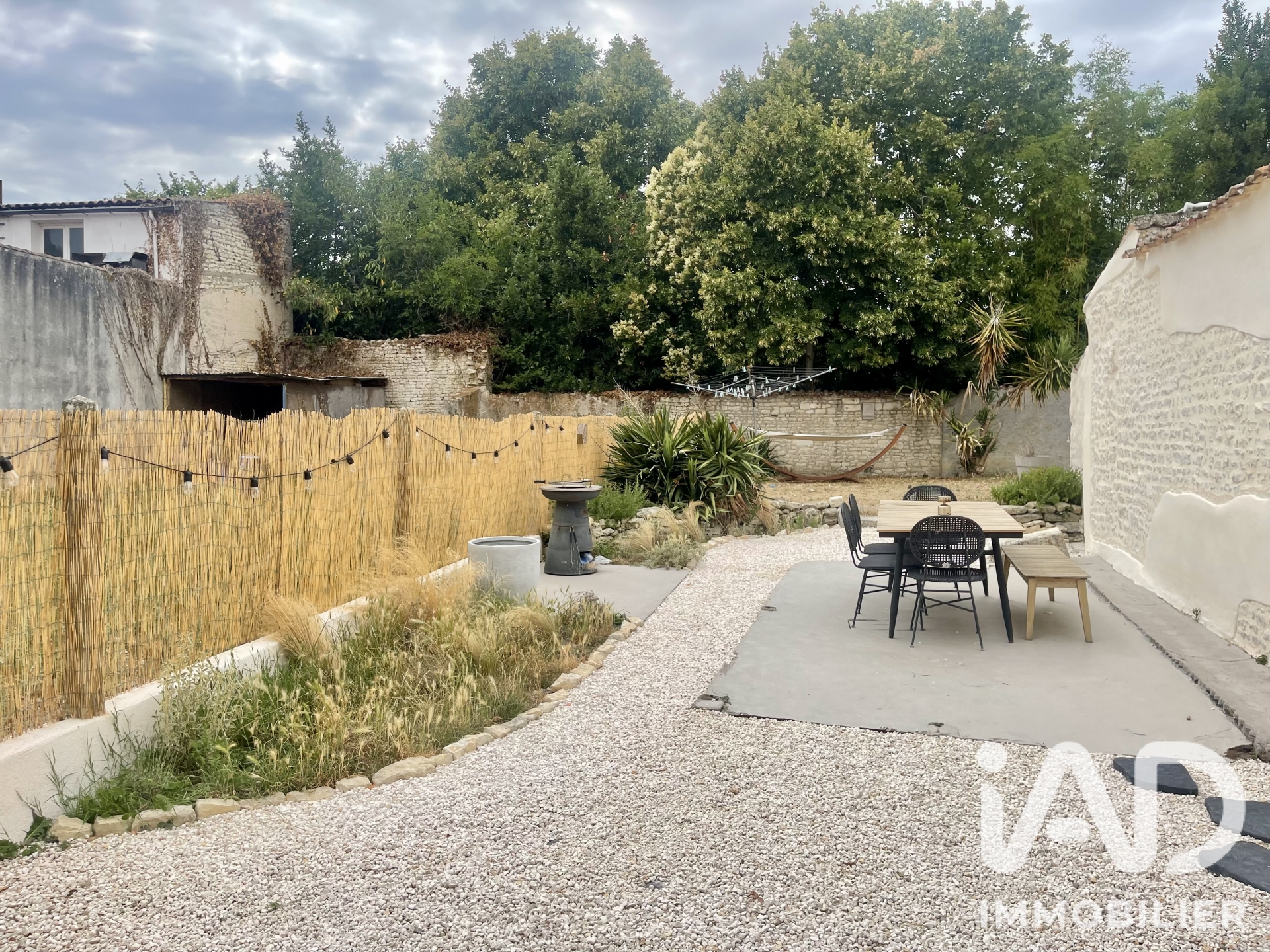 Vente maison à Saint-Xandre (17138) : maison de village 3 pièces 70 m² - 2095922 — 18