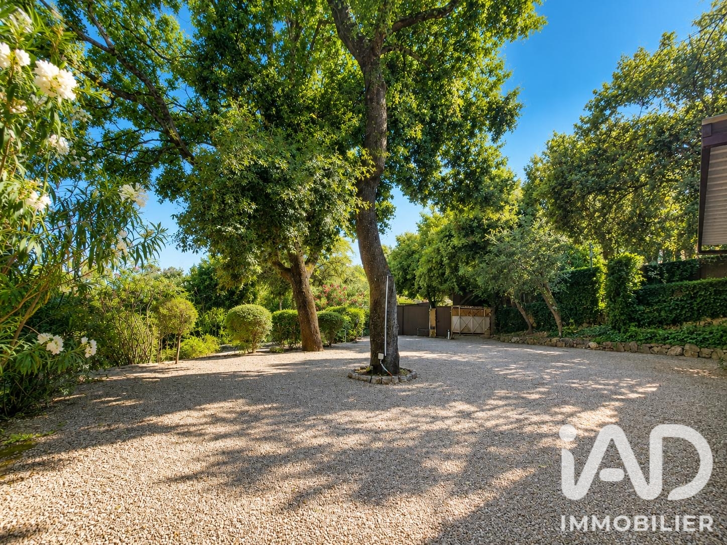 Vente maison à Roquefort-les-Pins (06330) : maison 8 pièces 214 m² - 2102156 — 11