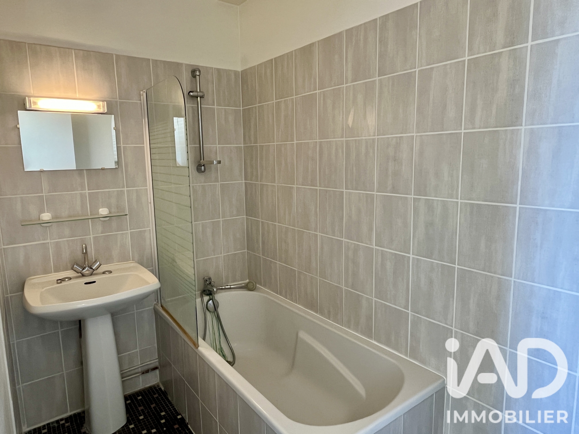 Vente appartement à Troyes (10000) : appartement 2 pièces 45 m² - 2076857 — 7
