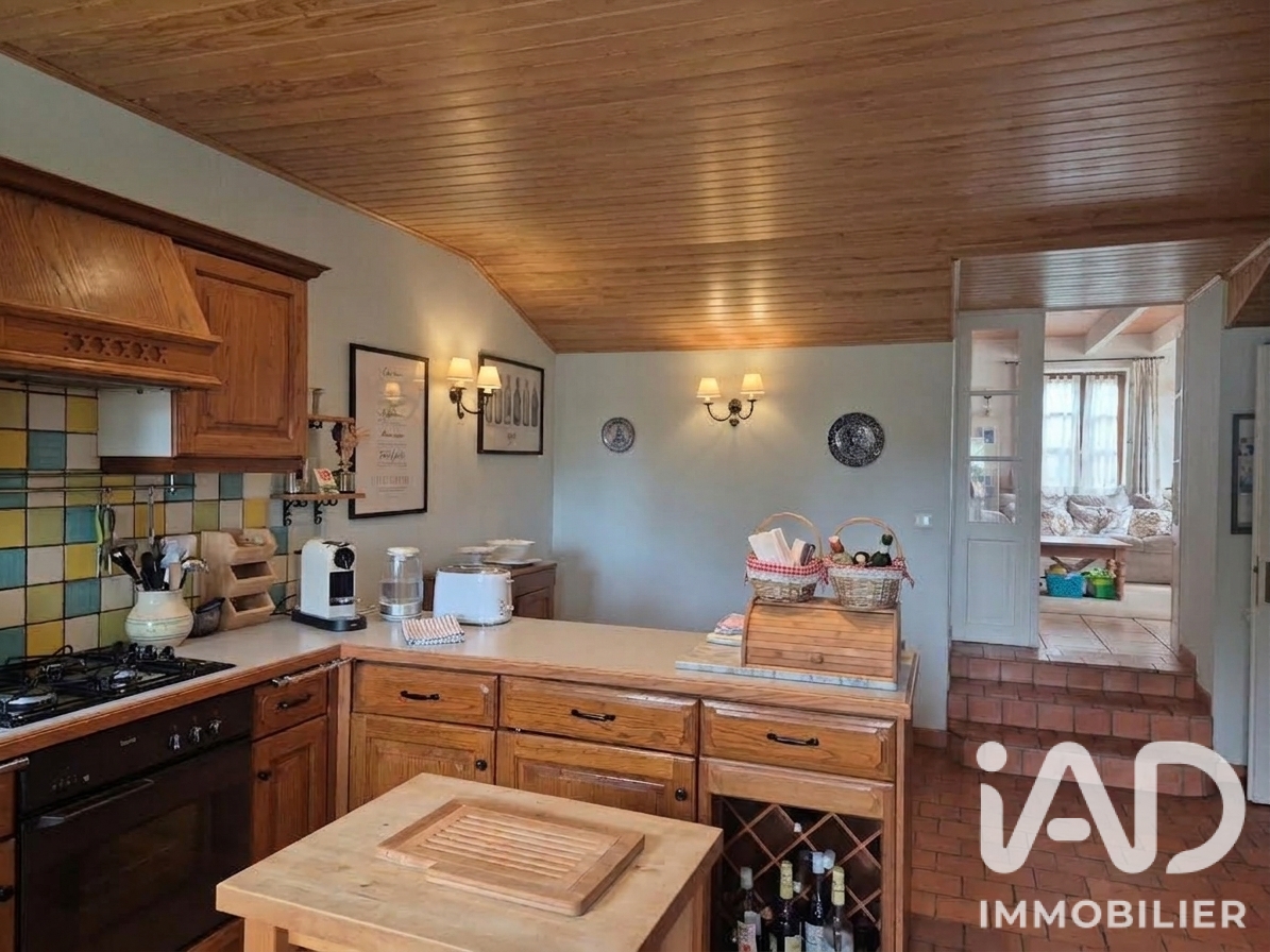 Vente maison à Saint-Vincent-sur-Graon (85540) : maison de campagne 5 pièces 147 m² - 2100630 — 4