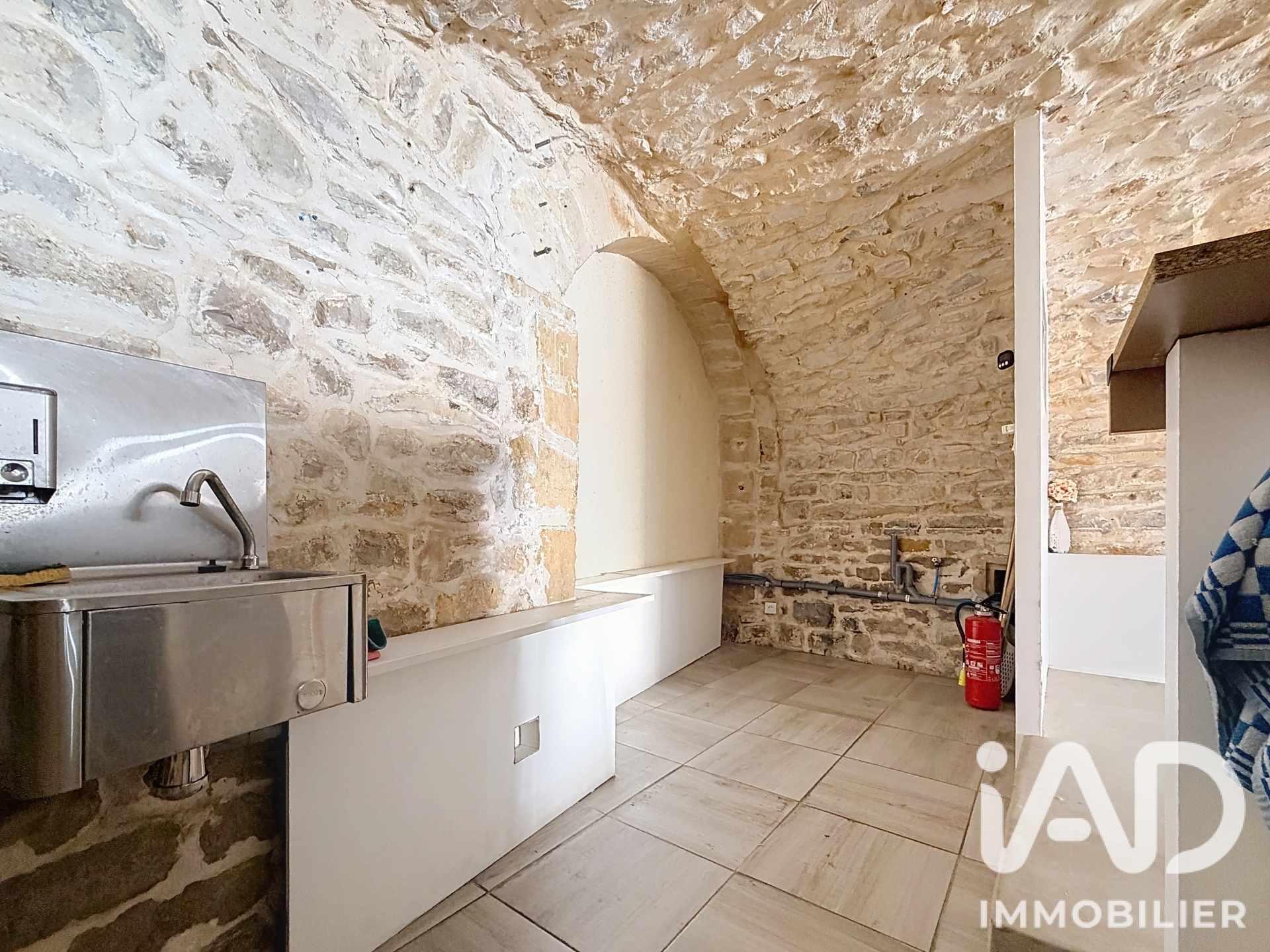 Vente immeuble 120 m² à Milhaud (30540) - 2098304 — 28
