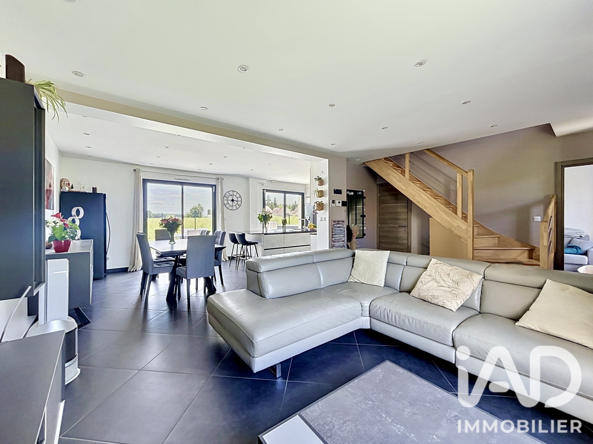 Vente maison à Liverdy-en-Brie (77220) : maison 6 pièces 136 m² - 2103018 — 4