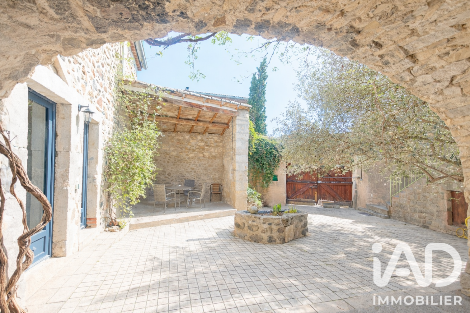 Vente maison à Lussas (07170) : maison de village 10 pièces 226 m² - 2102154 — 18