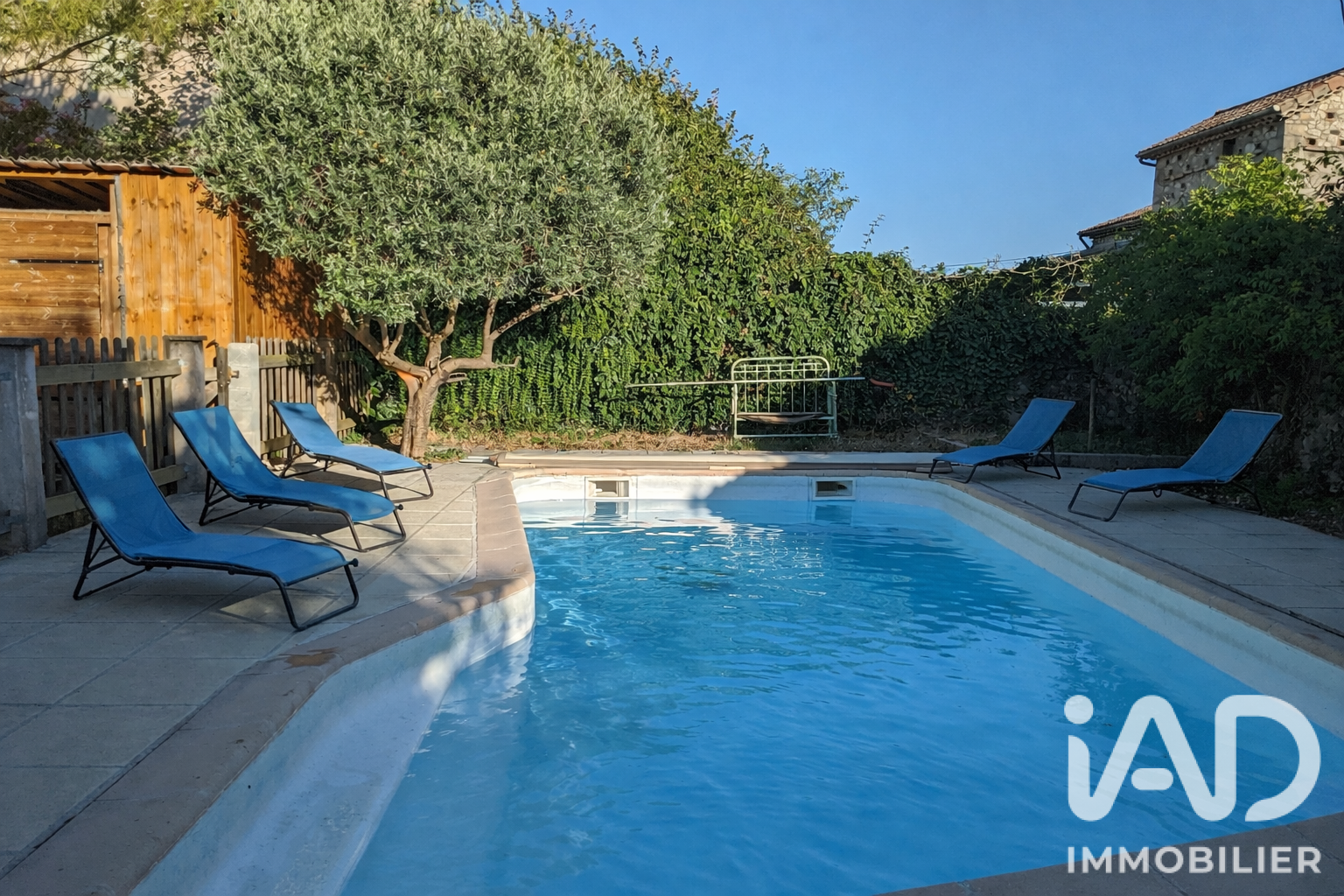 Vente maison à Lussas (07170) : maison de village 10 pièces 226 m² - 2102154 — 26