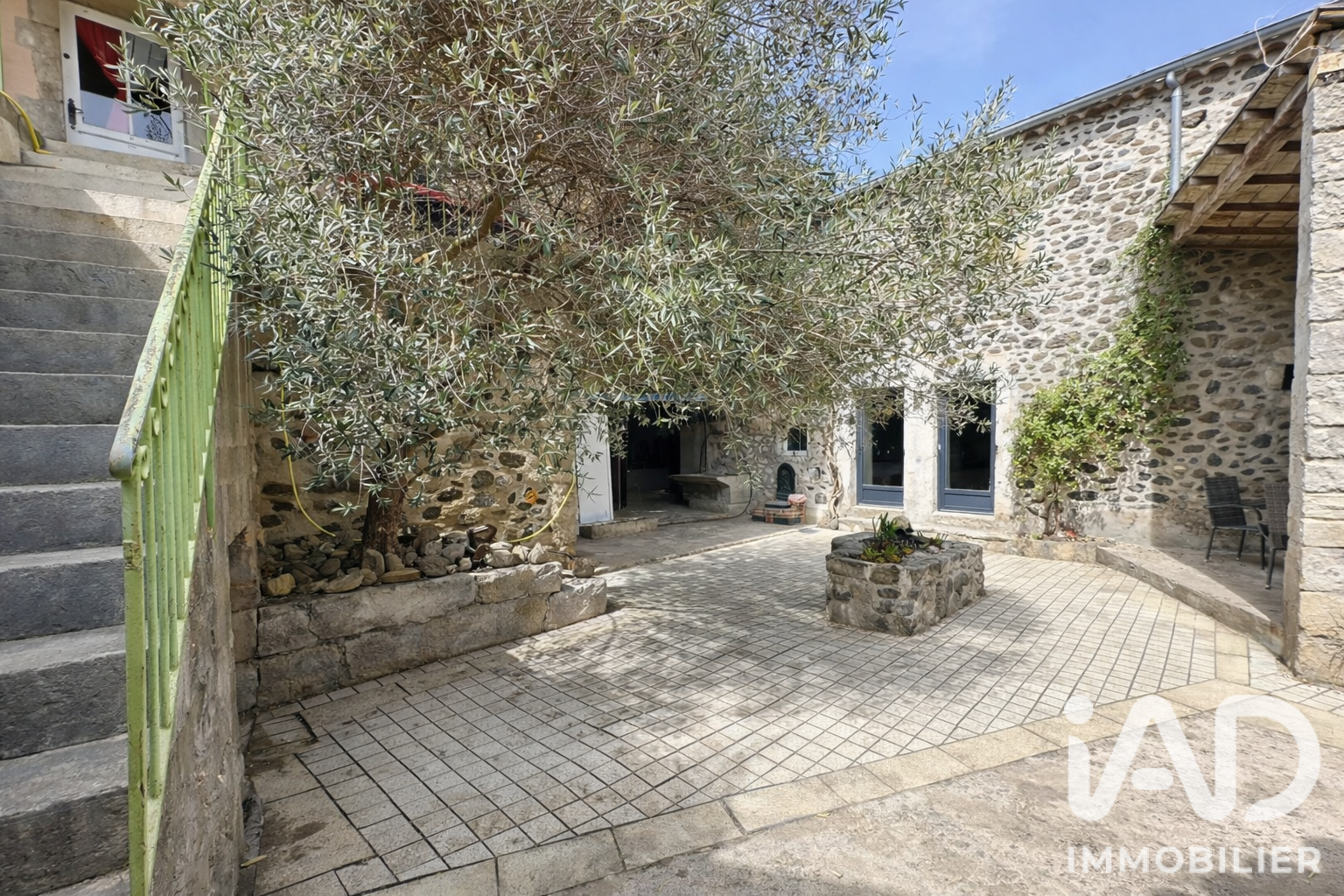 Vente maison à Lussas (07170) : maison de village 10 pièces 226 m² - 2102154 — 4