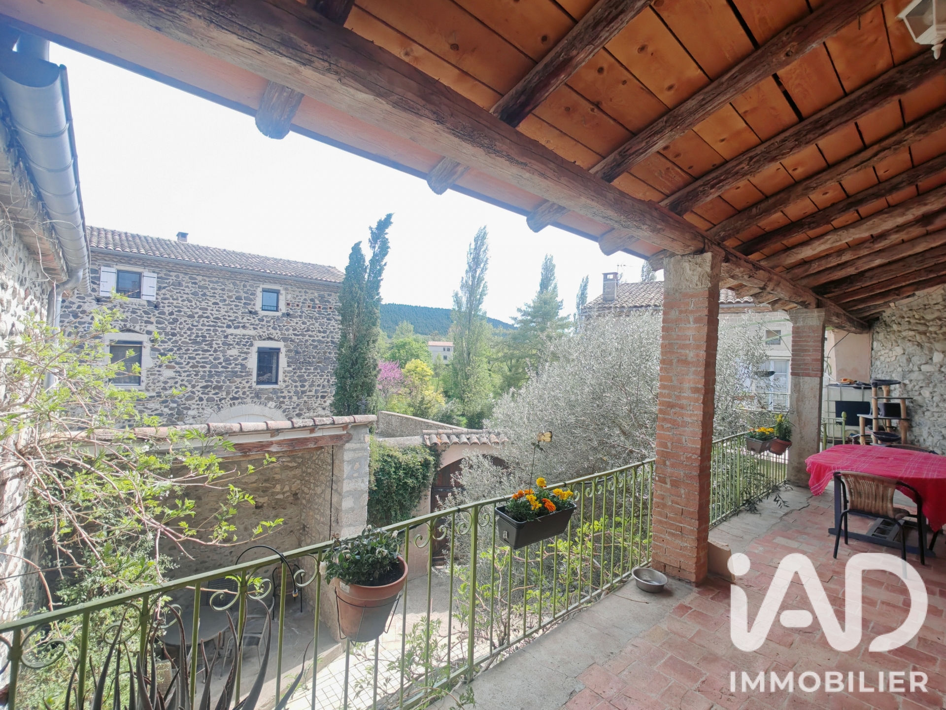 Vente maison à Lussas (07170) : maison de village 10 pièces 226 m² - 2102154 — 7