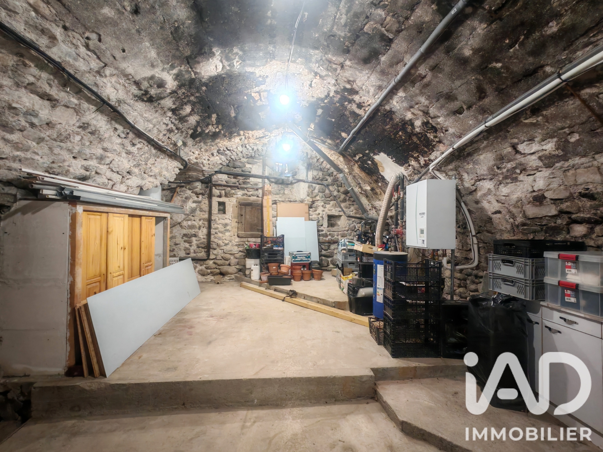 Vente maison à Lussas (07170) : maison de village 10 pièces 226 m² - 2102154 — 27