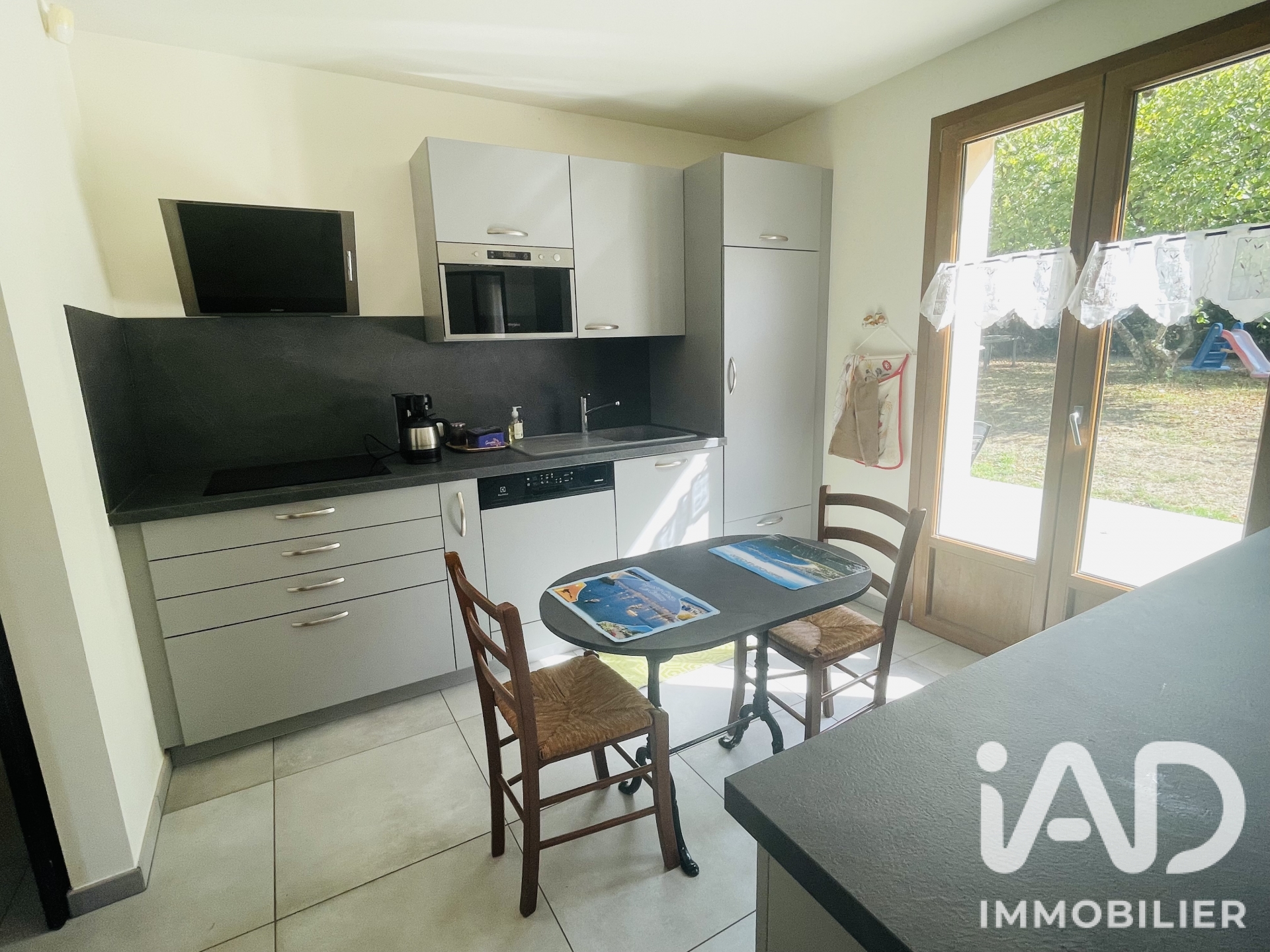 Vente maison à Coulommiers (77120) : maison traditionnelle 6 pièces 132 m² - 2101619 — 5