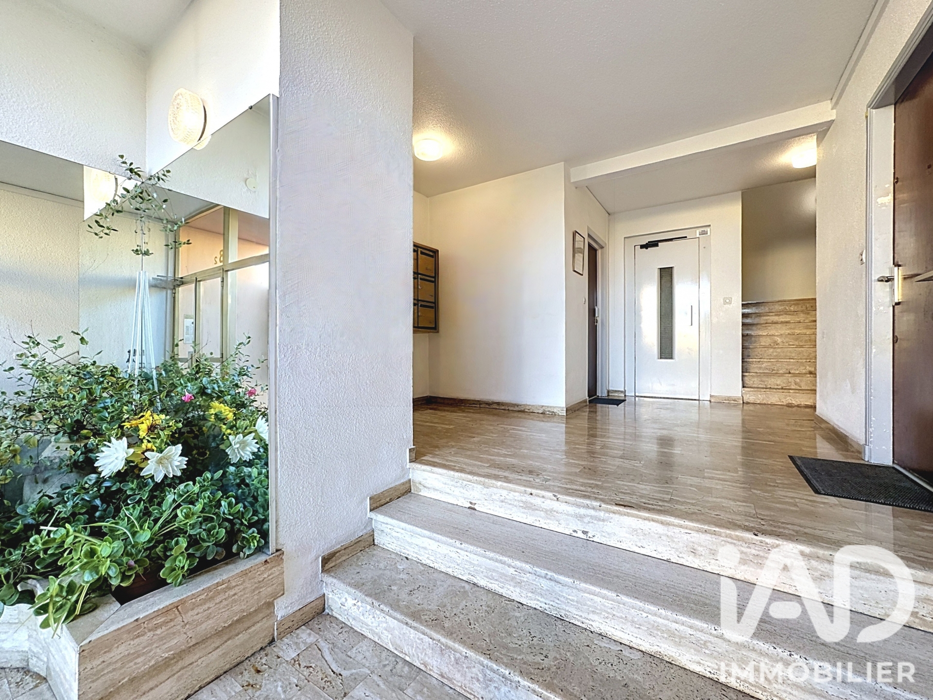 Vente appartement à Antibes (06600) : appartement 3 pièces 80 m² - 2102471 — 21