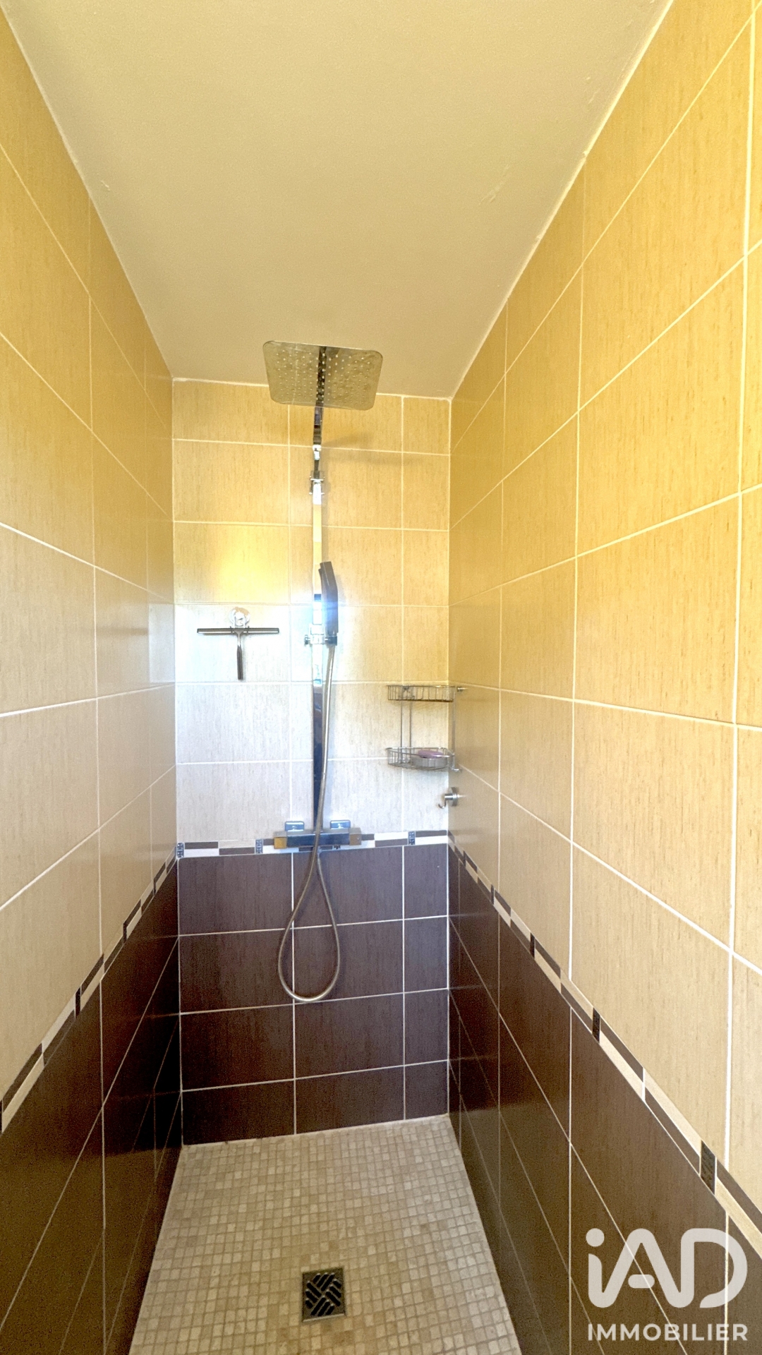 Vente maison à Saint-Marcel-d'Ardèche (07700) : maison traditionnelle 7 pièces 156 m² - 2102047 — 28