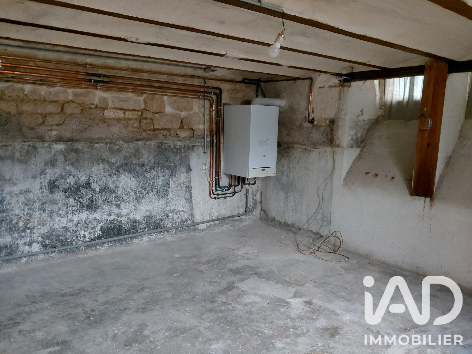 Vente maison à Fontenay-le-Comte (85200) : demeure 7 pièces 189 m² - 2103551 — 25