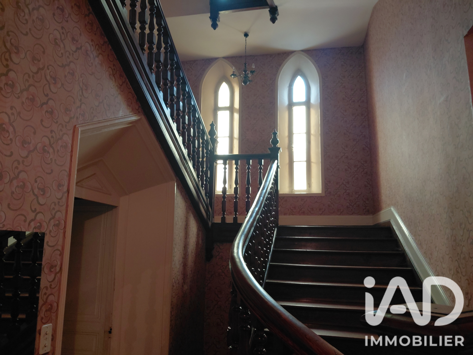 Vente maison à Fontenay-le-Comte (85200) : demeure 7 pièces 189 m² - 2103551 — 10