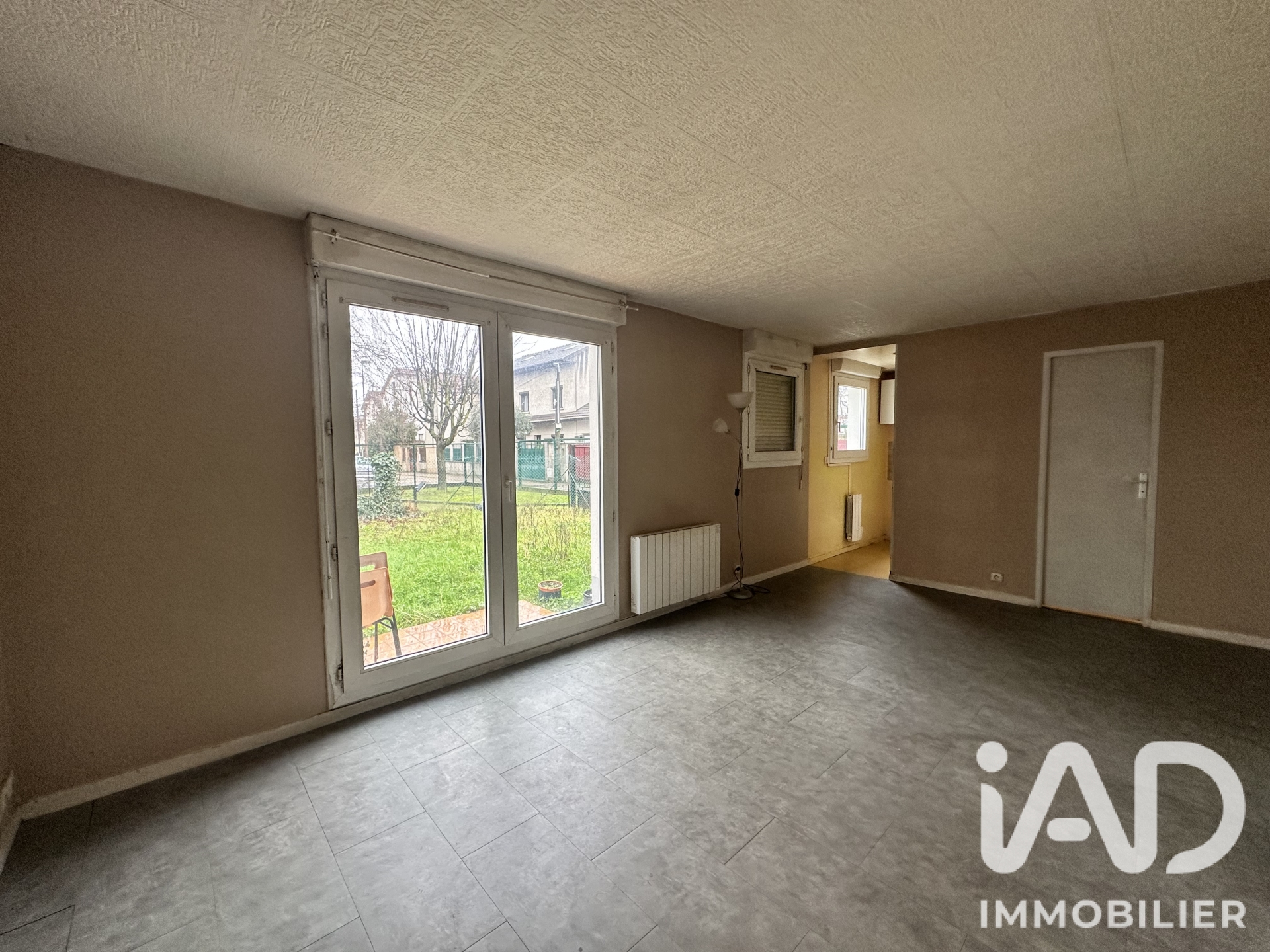 Vente appartement à Romainville (93230) : appartement 1 pièce 27 m² - 2103639 — 4