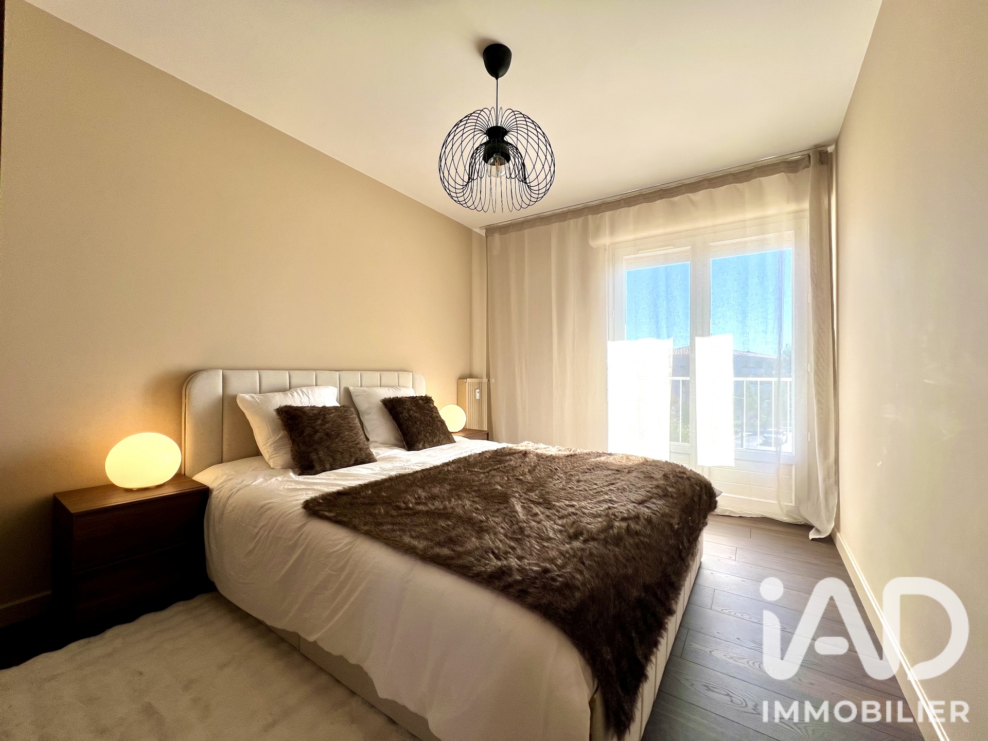 Vente appartement à La Londe-les-Maures (83250) : appartement 4 pièces 100 m² - 2102122 — 12