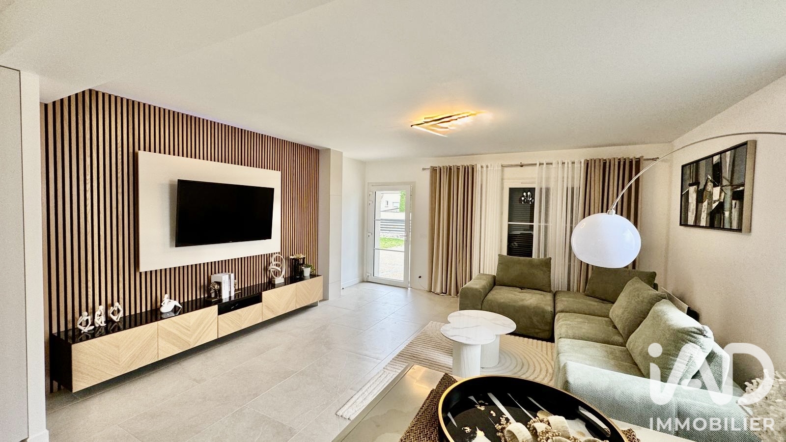 Appartement à vendre à Dourdan — 295 000 € — IAD France
