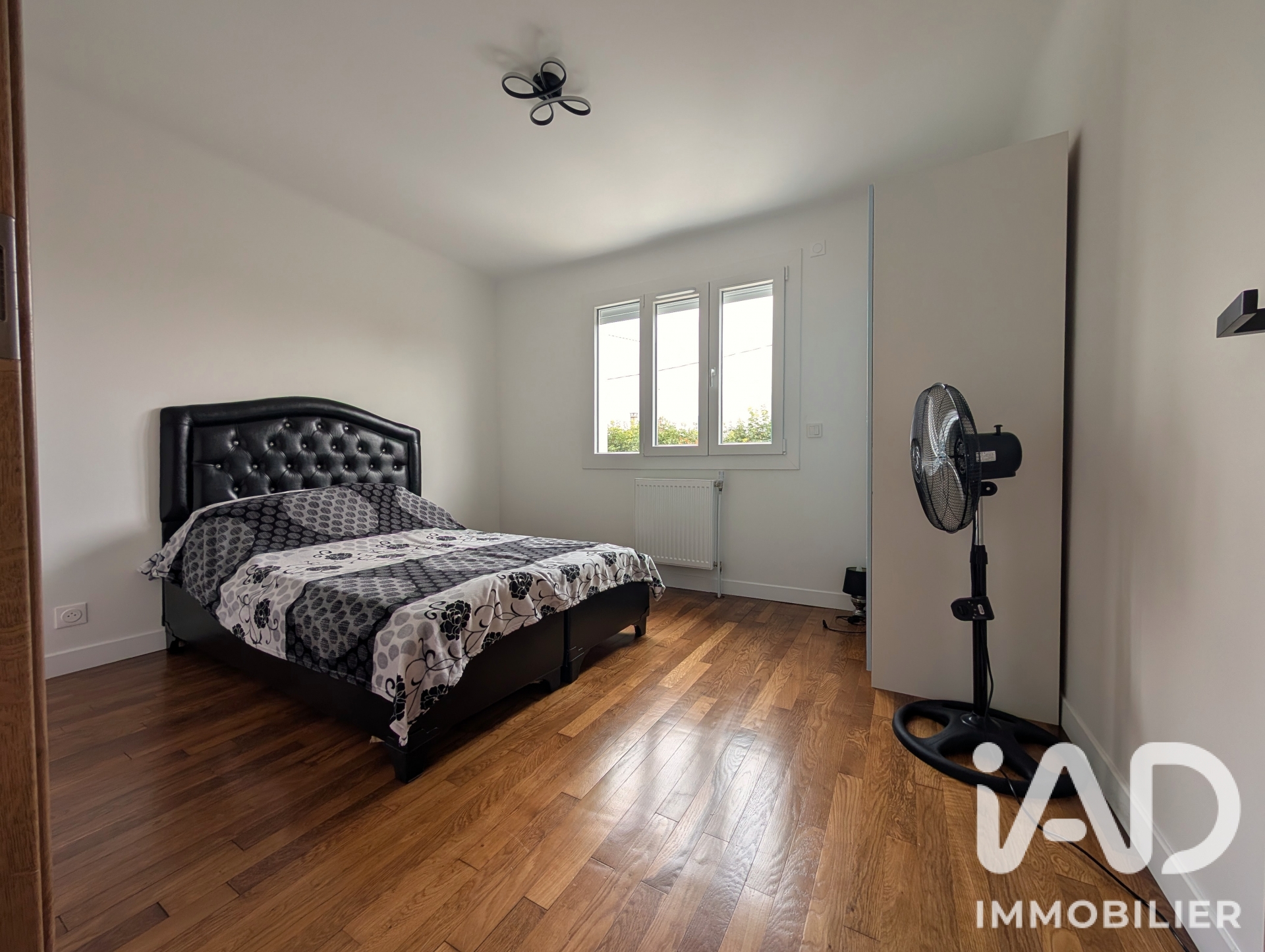 Vente maison à Gournay-sur-Marne (93460) : maison 5 pièces 130 m² - 2101989 — 11