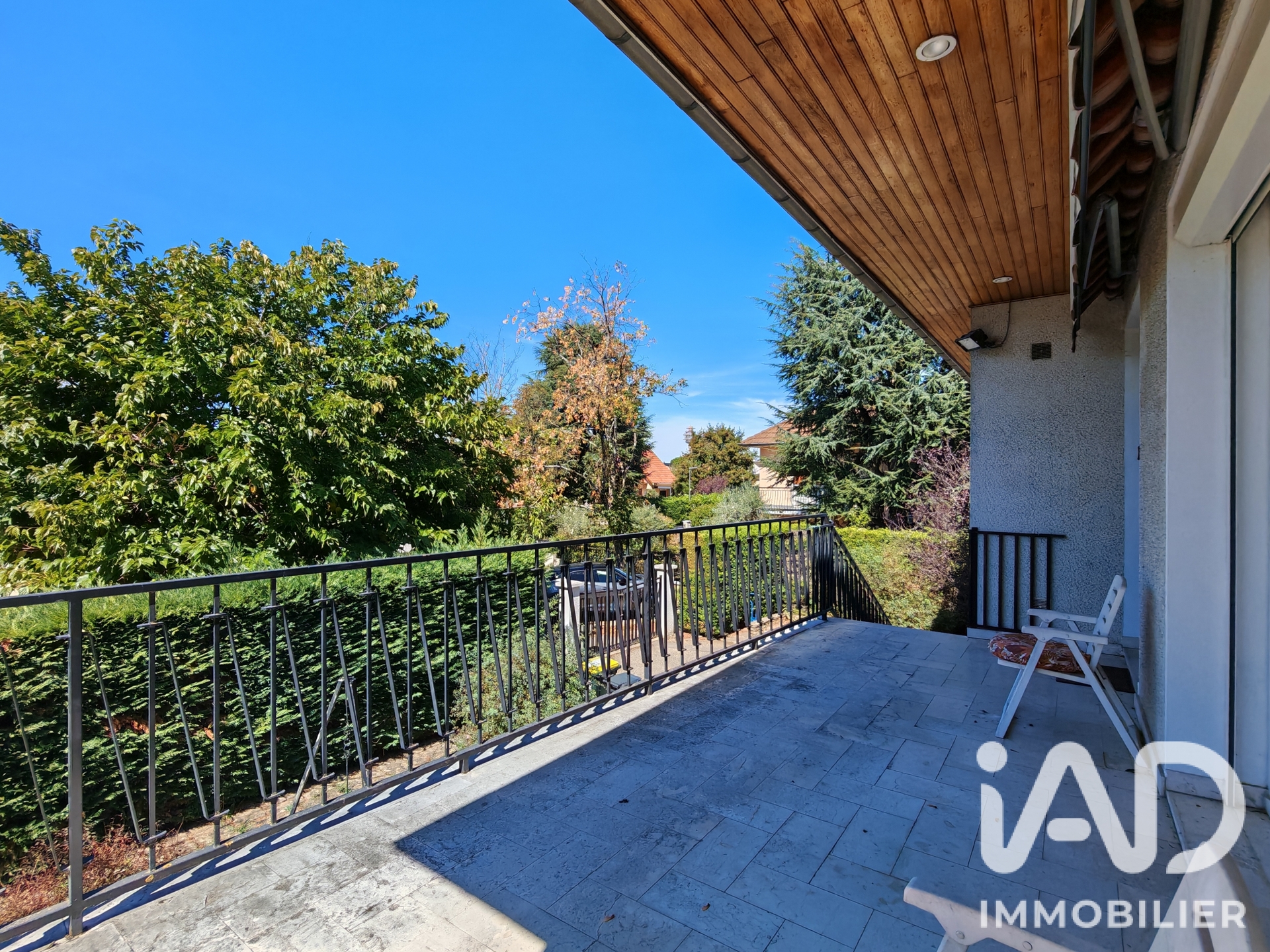Vente maison à Chassieu (69680) : maison 5 pièces 240 m² - 2101537 — 19