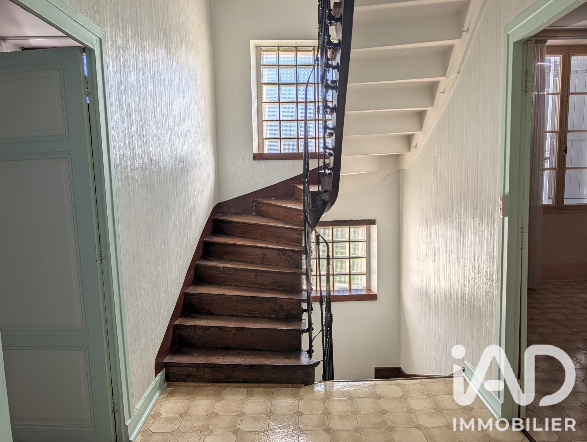 Vente maison à Mézin (47170) : maison de village 6 pièces 166 m² — 11