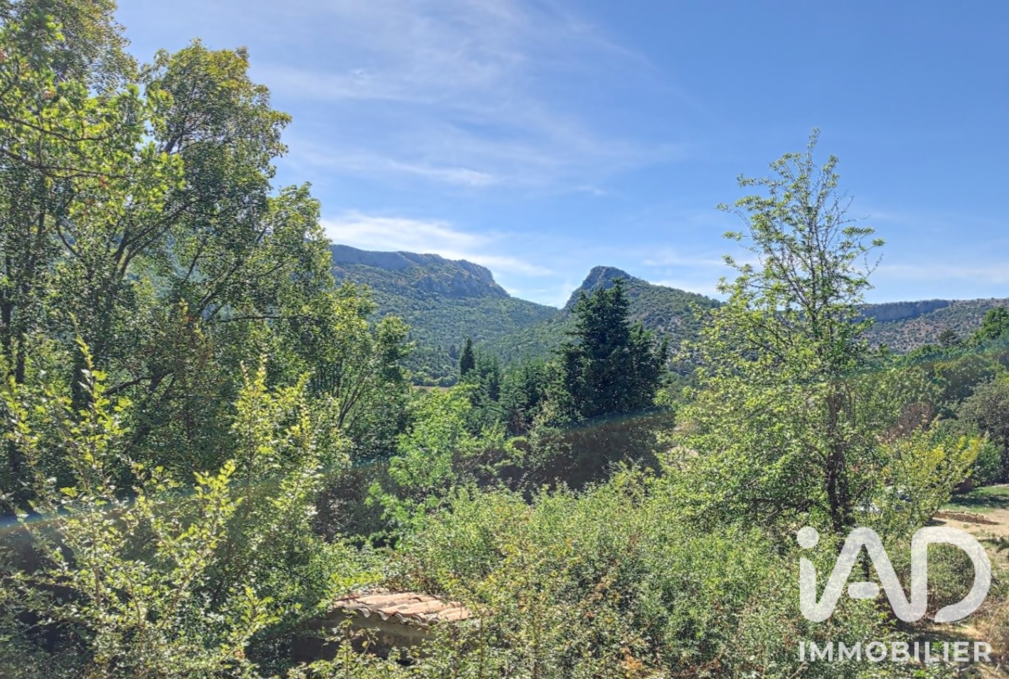 Terrain à vendre à Plan-d'Aups-Sainte-Baume — 150 000 € — IAD France