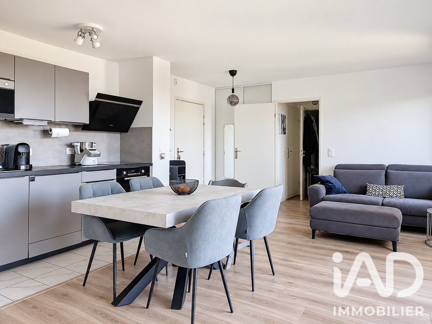Appartement à vendre à Saint-Cyr-l'École — 259 000 € — IAD France