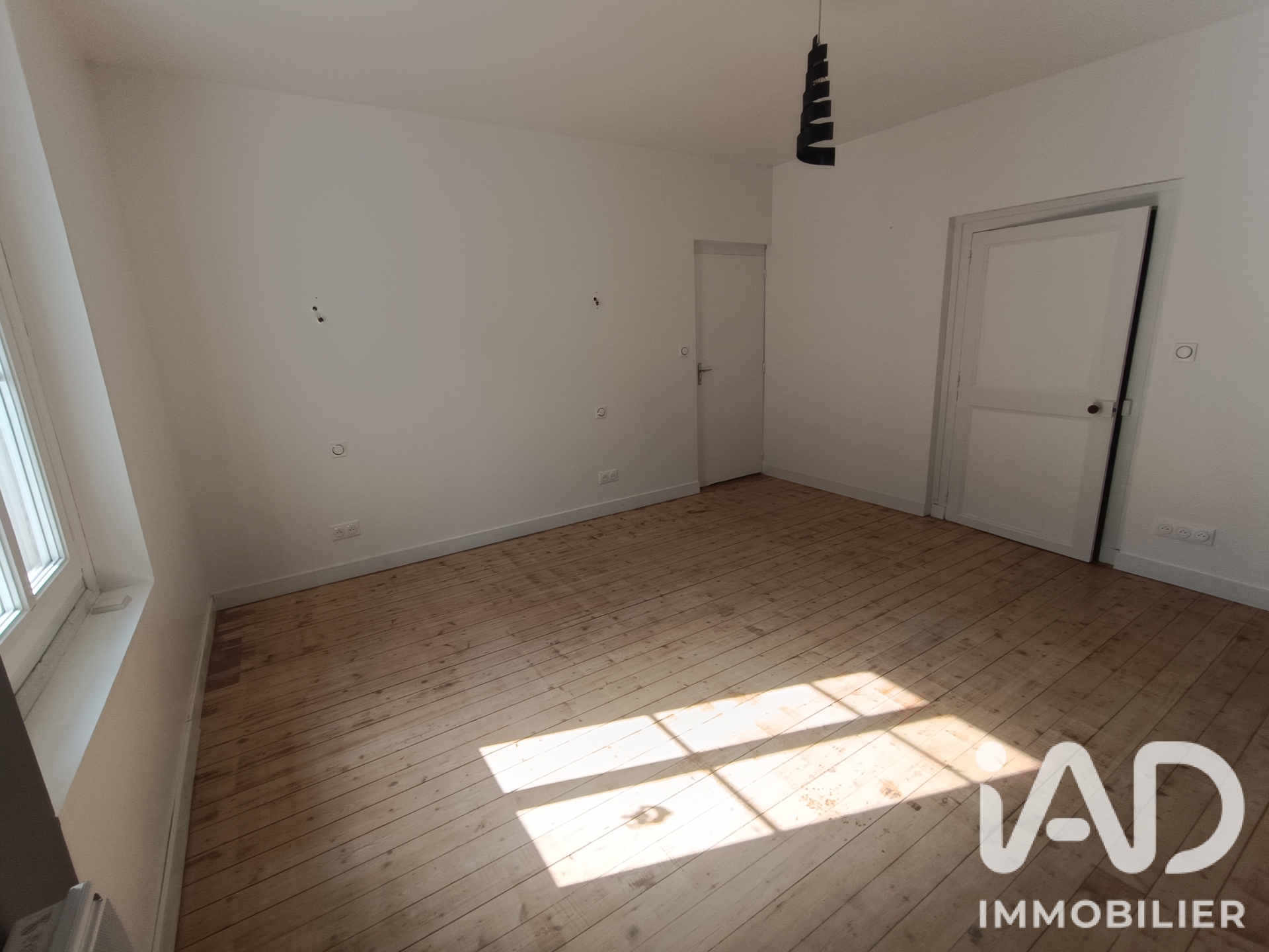 Vente maison à La Châtaigneraie (85120) : maison de ville 9 pièces 270 m² - 2104742 — 9