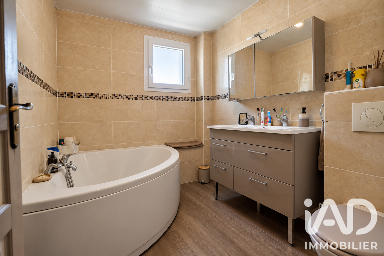 Vente maison à Champagne-sur-Oise (95660) : pavillon 6 pièces 120 m² - 2100847 — 11