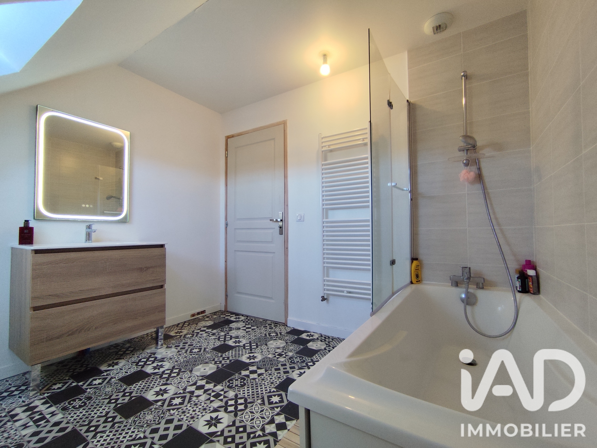 Vente maison à Ingré (45140) : maison 5 pièces 153 m² - 2099379 — 12