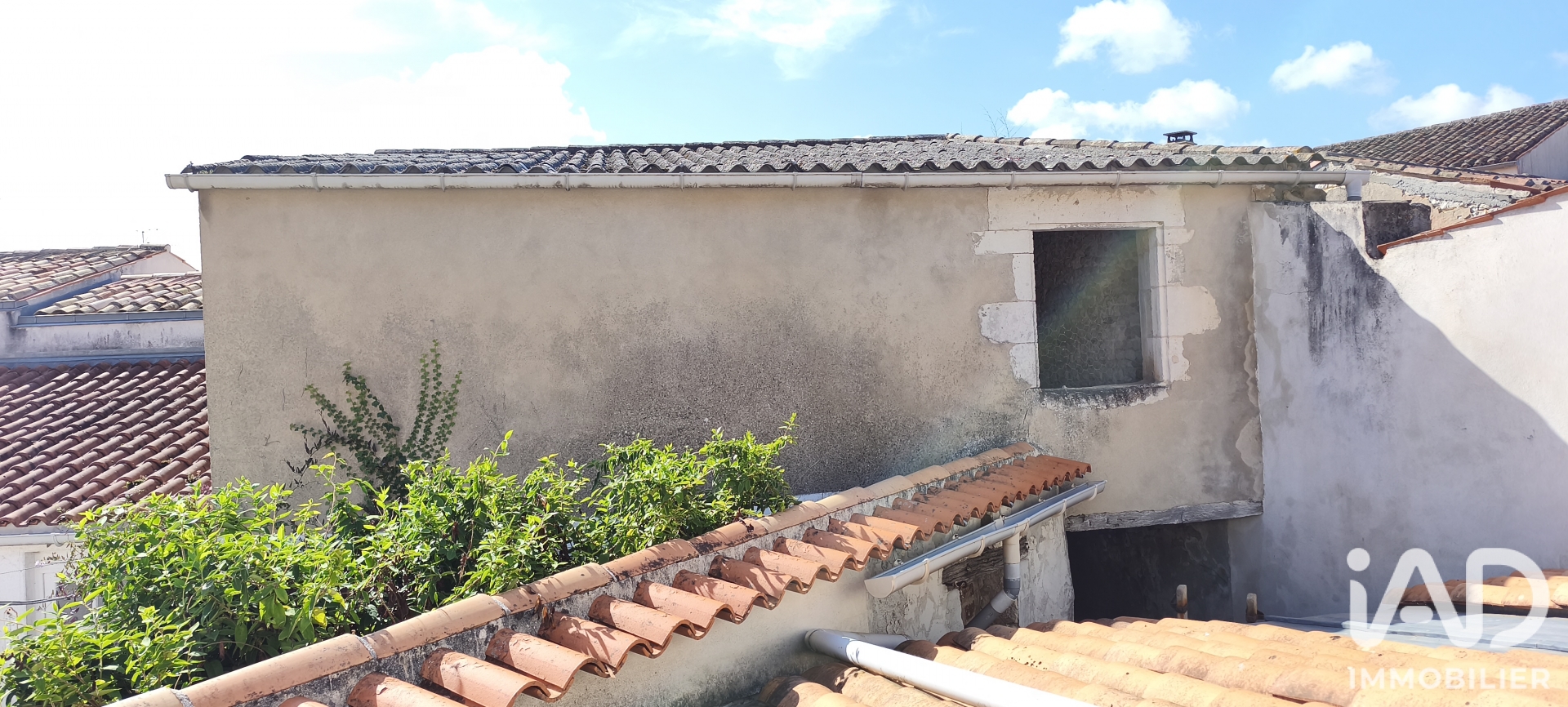 Vente maison à Nieul-sur-Mer (17137) : maison de village 4 pièces 96 m² - 2105113 — 10