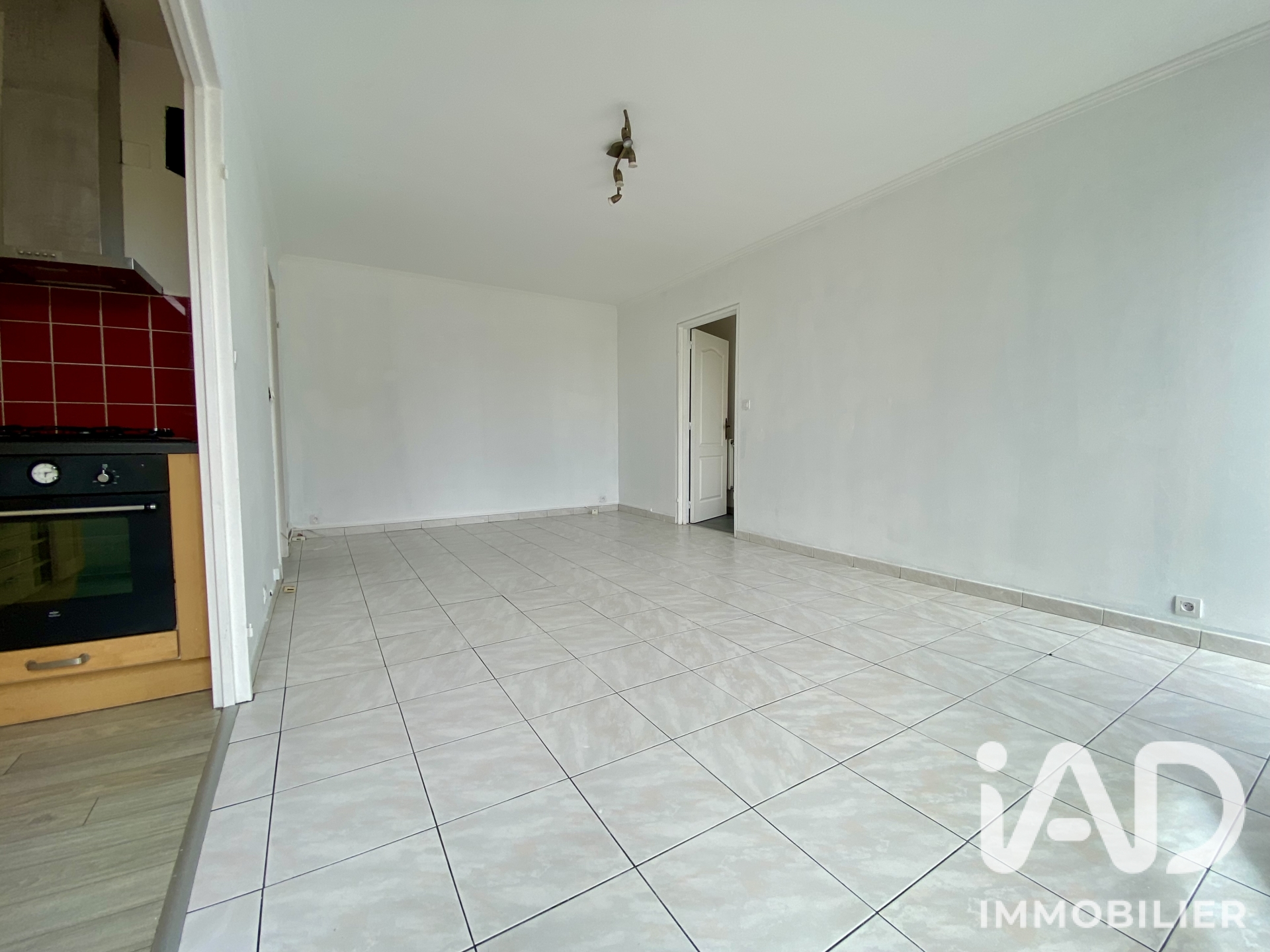 Vente appartement à Garges-lès-Gonesse (95140) : appartement 2 pièces 54 m² - 2098663 — 4