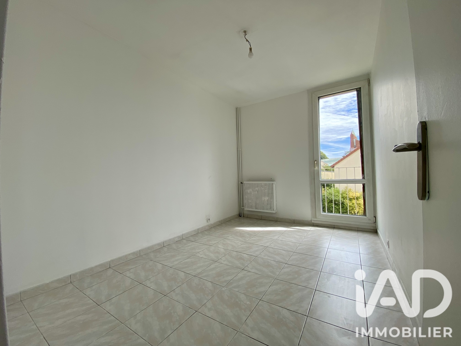 Vente appartement à Garges-lès-Gonesse (95140) : appartement 2 pièces 54 m² - 2098663 — 7