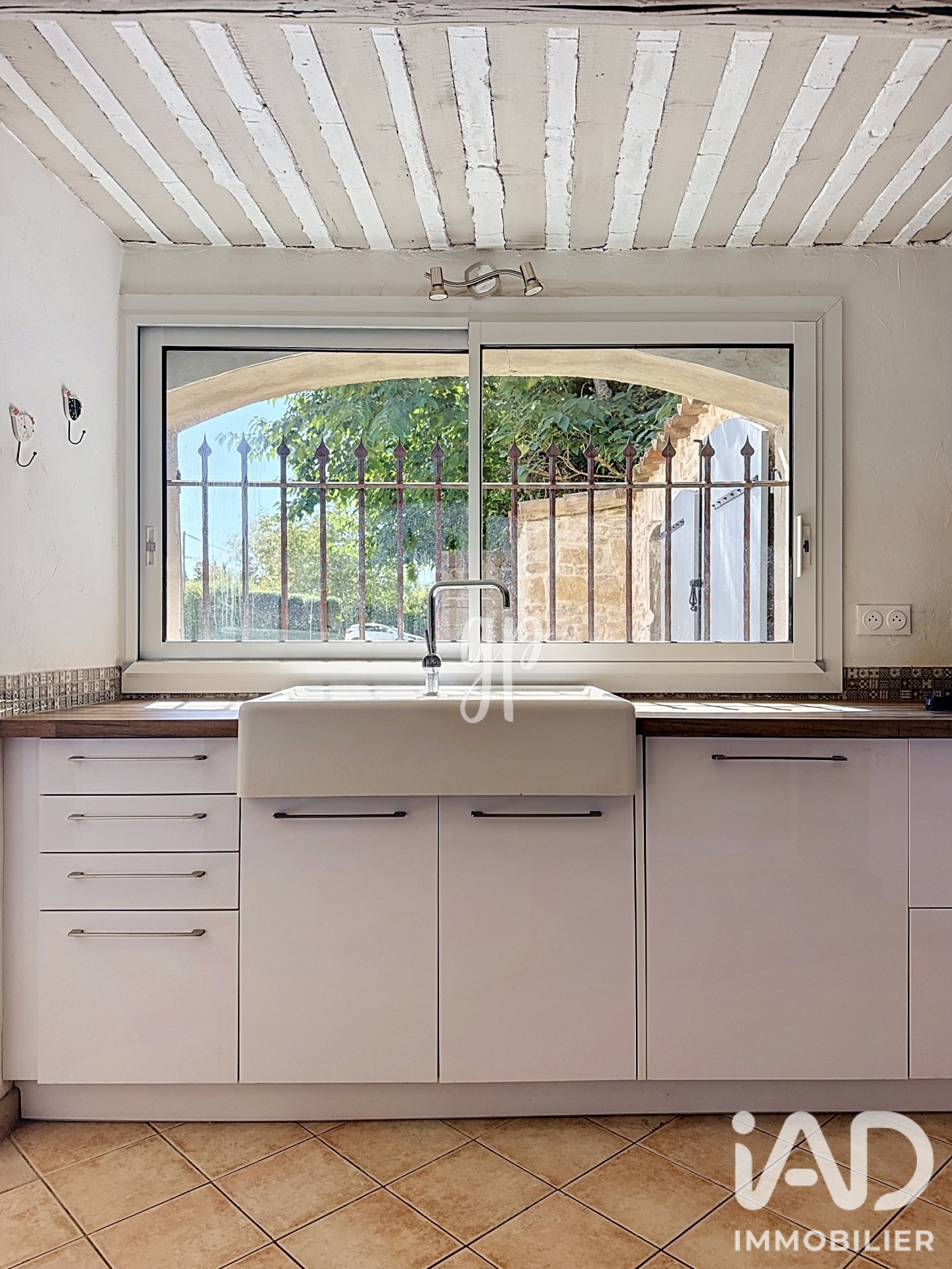 Vente maison à Lagnes (84800) : mas 7 pièces 173 m² - 2104722 — 6