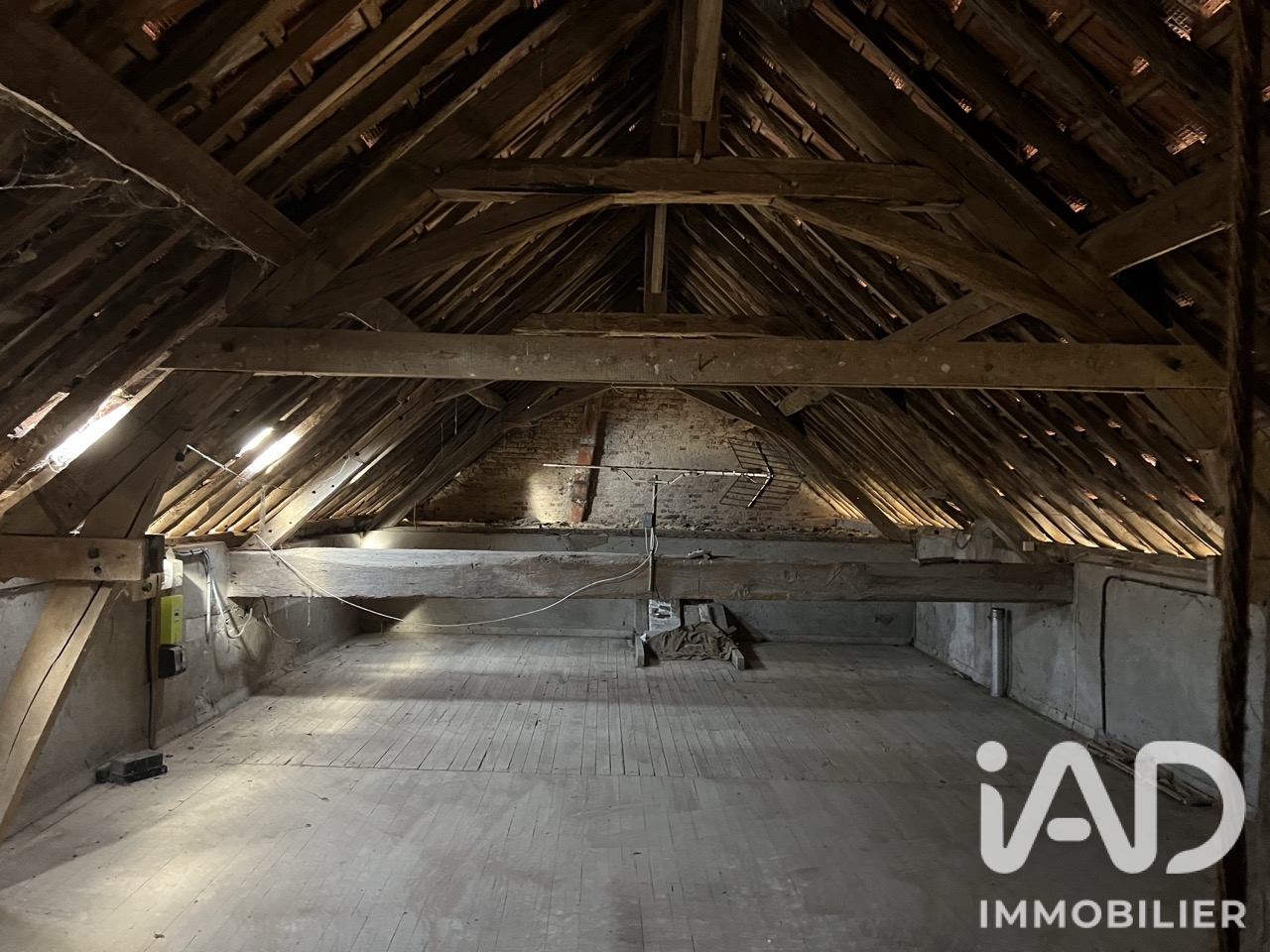 Vente maison à Le Pin (03130) : ferme 5 pièces 100 m² - 2100718 — 15