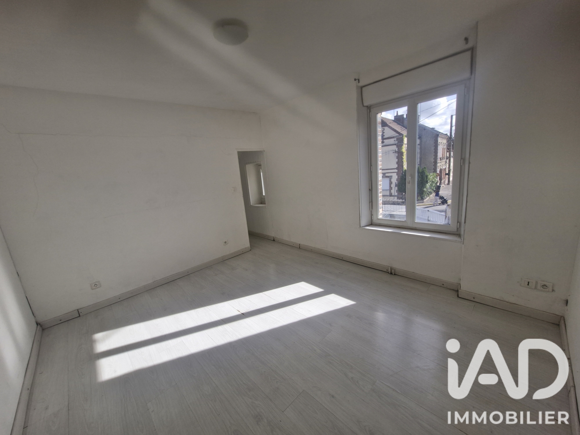 Vente maison à Romilly-sur-Seine (10100) : maison de ville 5 pièces 120 m² - 2105454 — 9