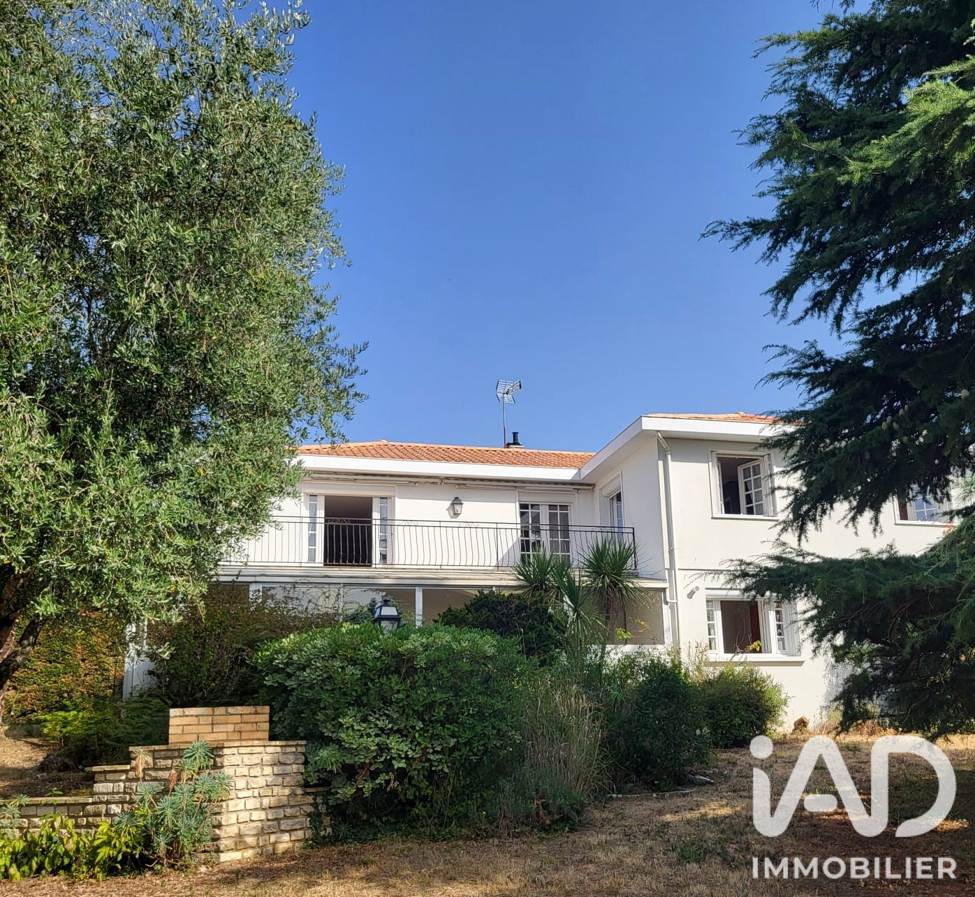 Maison à vendre à Niort — 365 000 € — IAD France