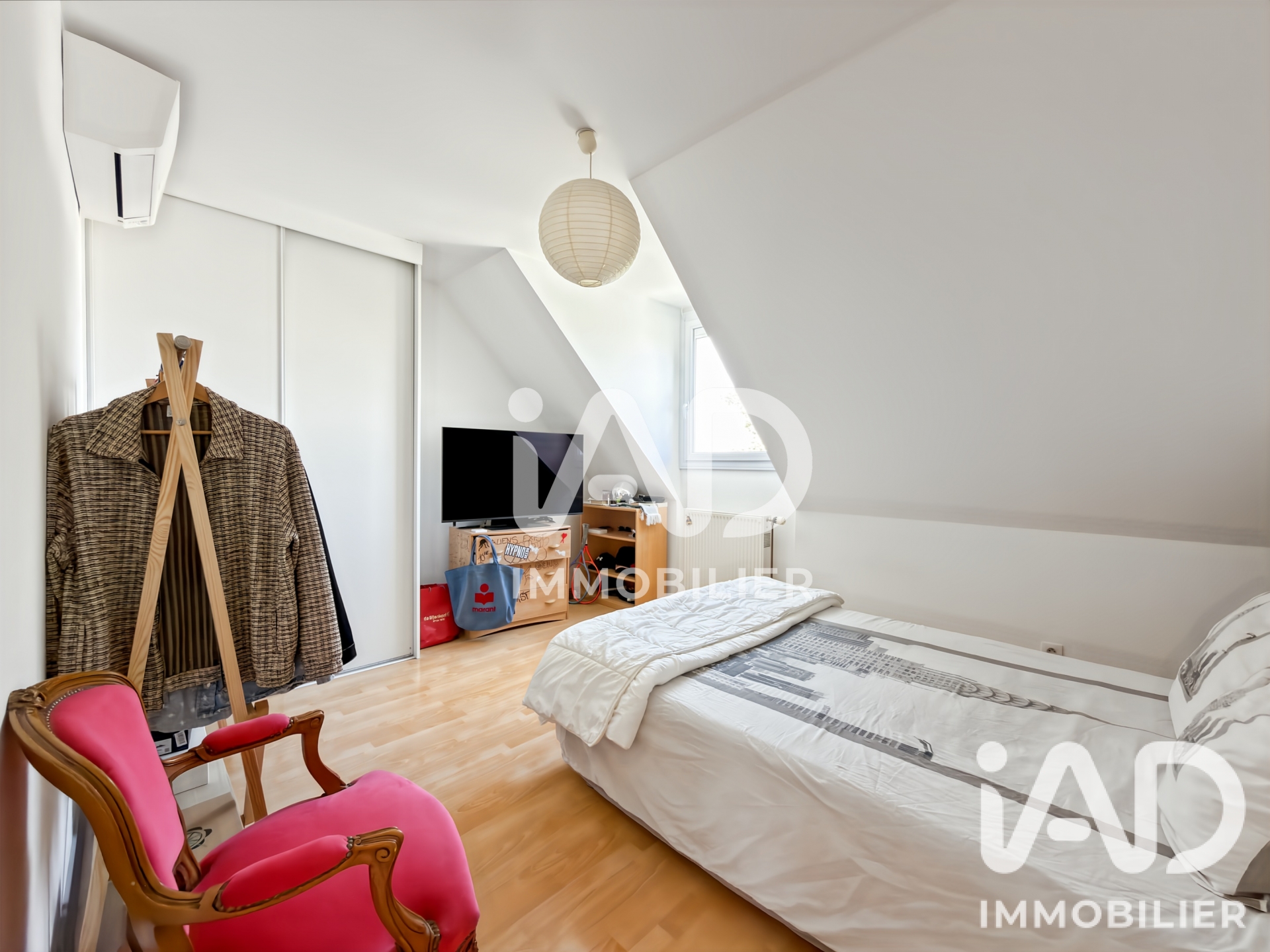 Vente maison à Chevry-Cossigny (77173) : maison traditionnelle 6 pièces 142 m² - 2103757 — 11