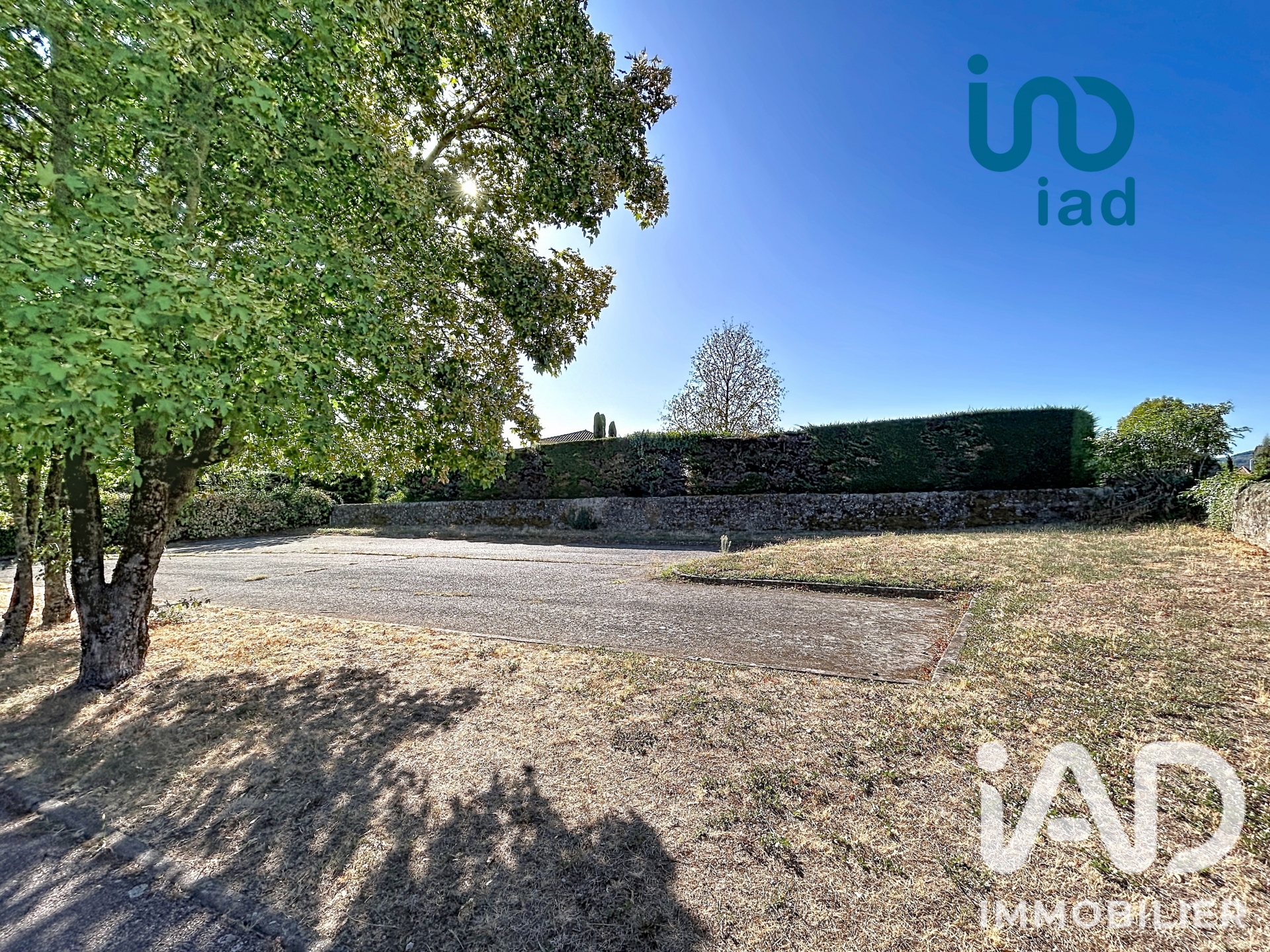 Terrain à vendre à Maclas — 76 000 € — IAD France