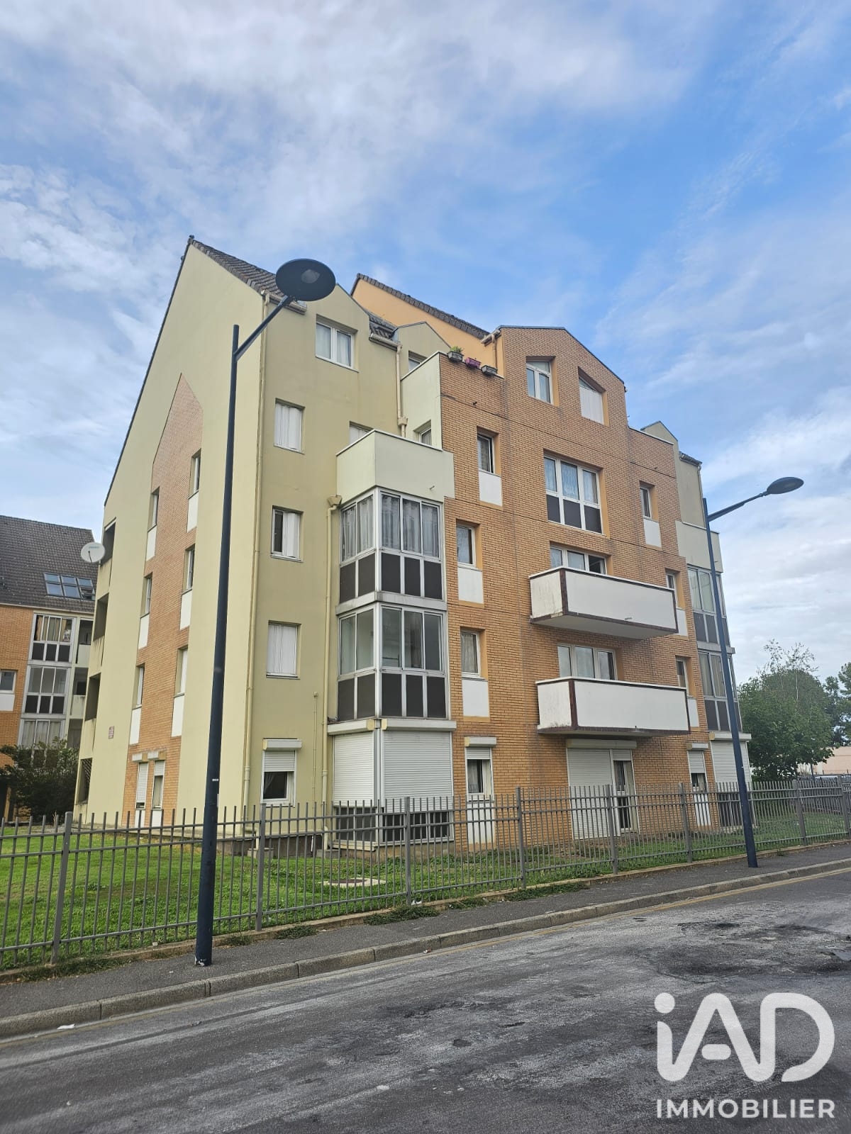 Vente appartement à Dammarie-lès-Lys (77190) : appartement 2 pièces 52 m² - 2105382 — 9