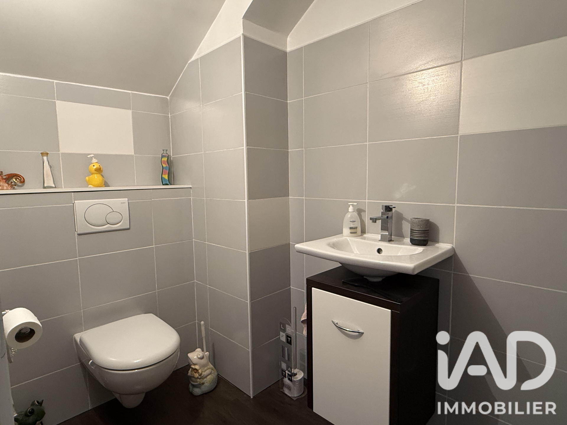 Vente maison à Bourgneuf (73390) : maison 5 pièces 216 m² - 2099677 — 23