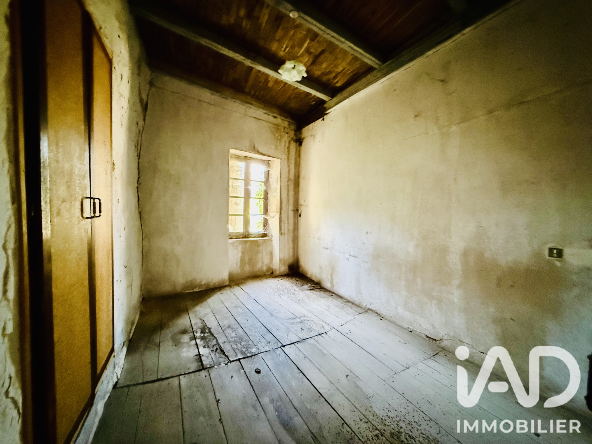 Vente maison à Tauriac-de-Naucelle (12800) : maison traditionnelle 5 pièces 85 m² - 2065835 — 9