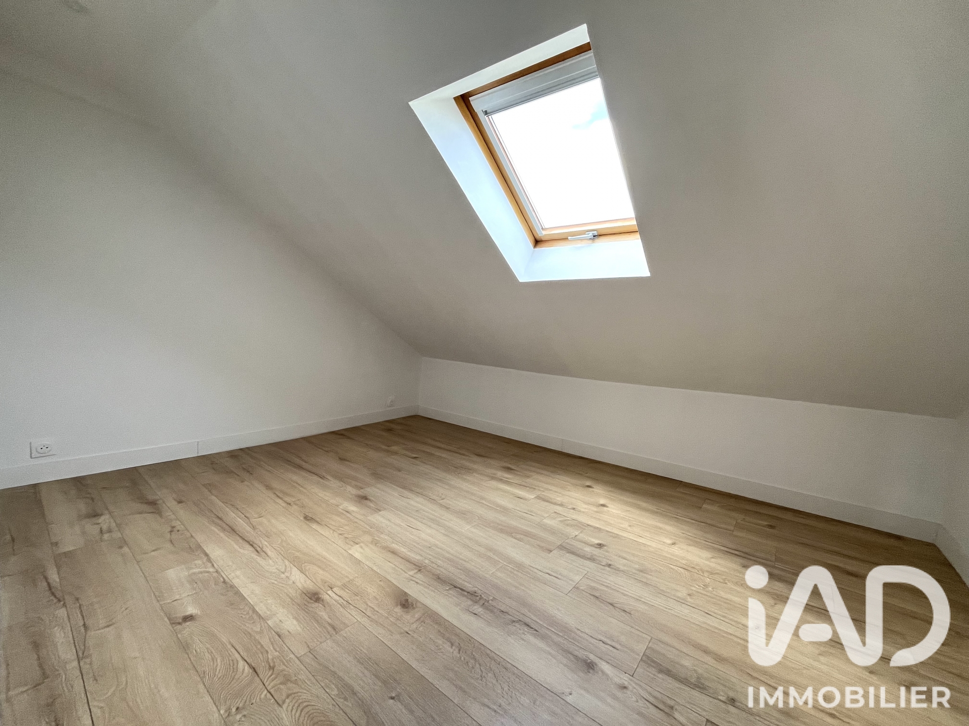 Vente maison à Lesquin (59810) : maison 5 pièces 96 m² - 2105674 — 10