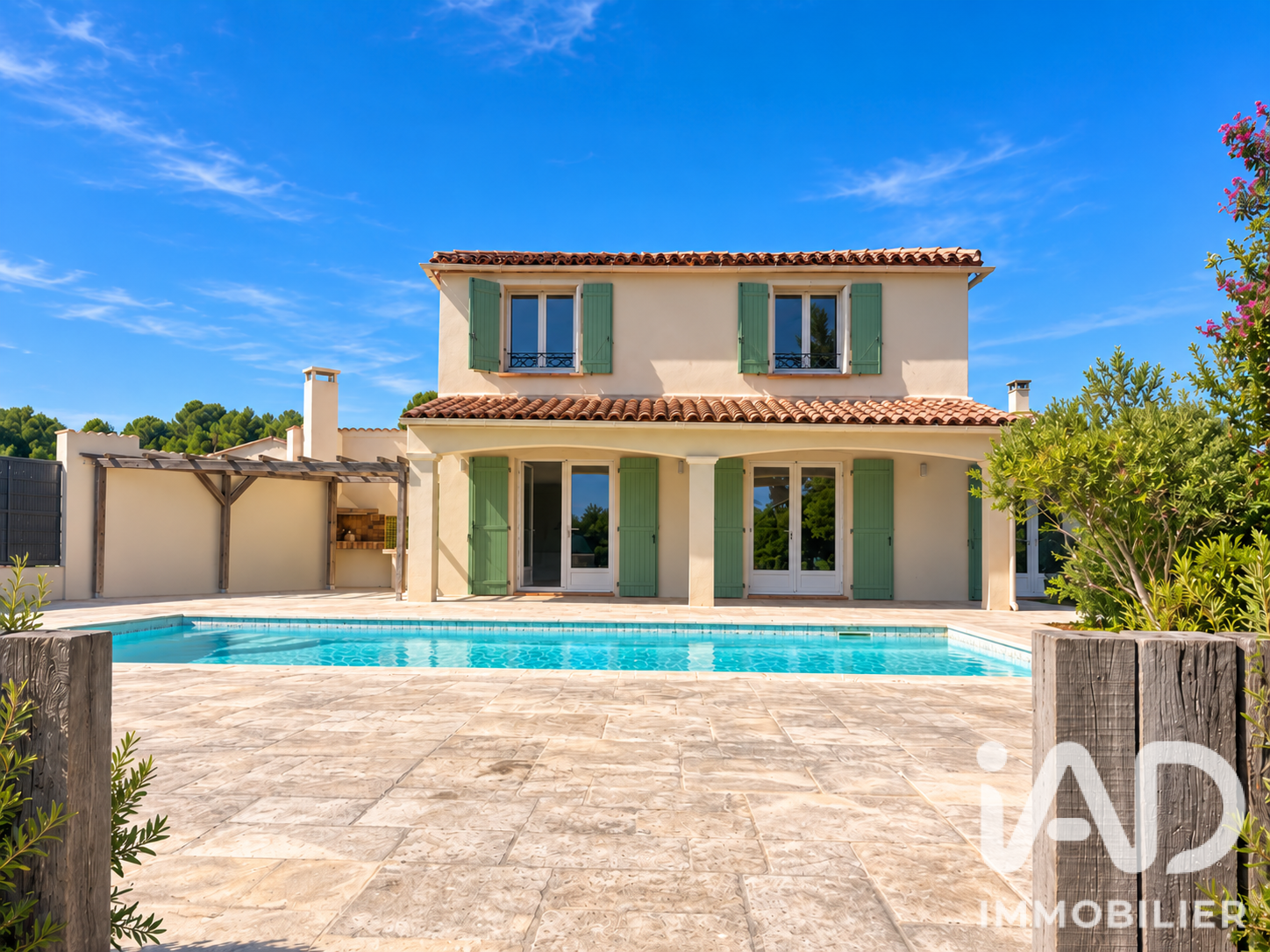 Maison à vendre à Martigues — 665 500 € — IAD France