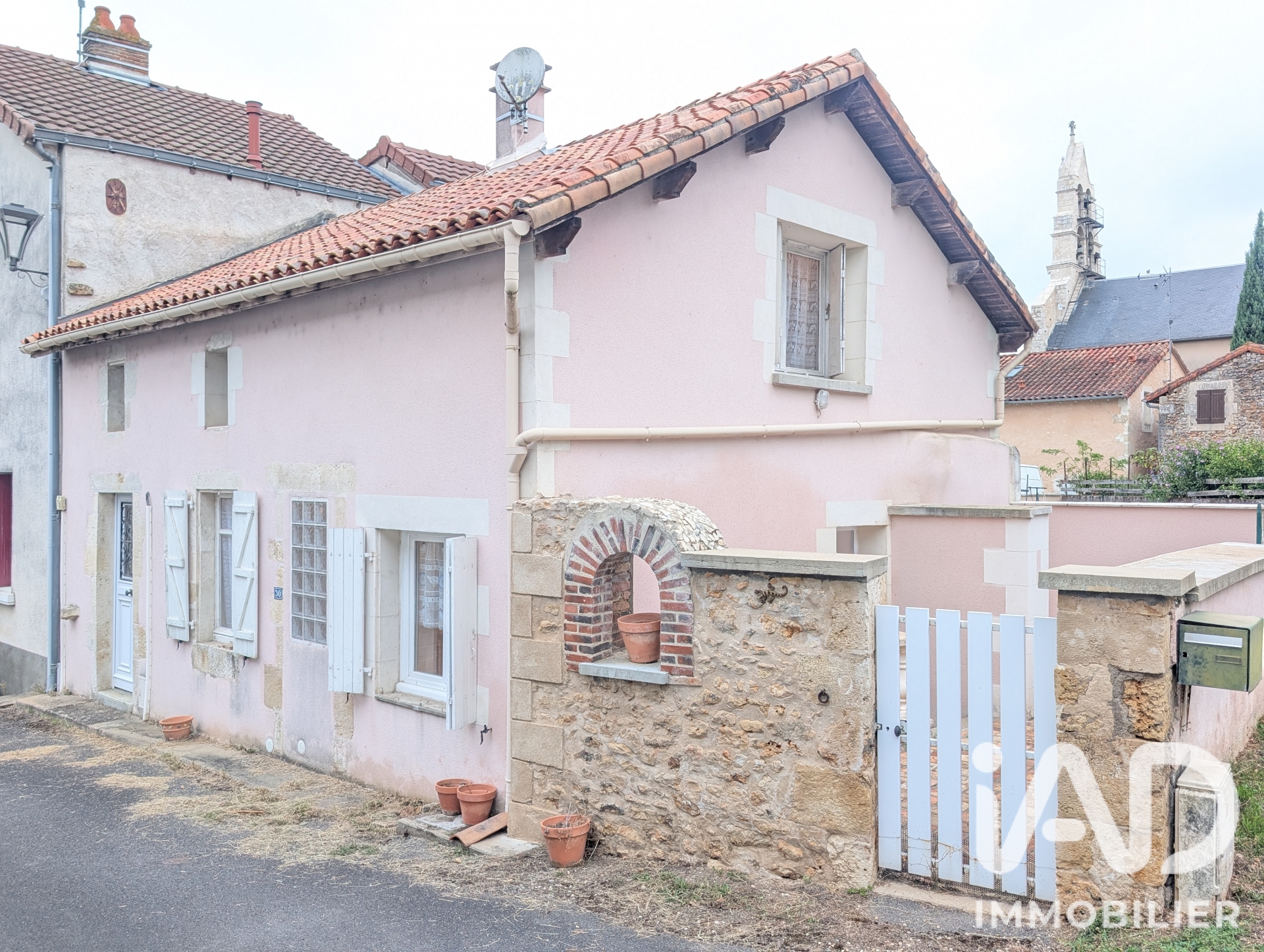 Vente maison à Mazerolles (86320) : maison de village 2 pièces 56 m² - 2105698 — 25