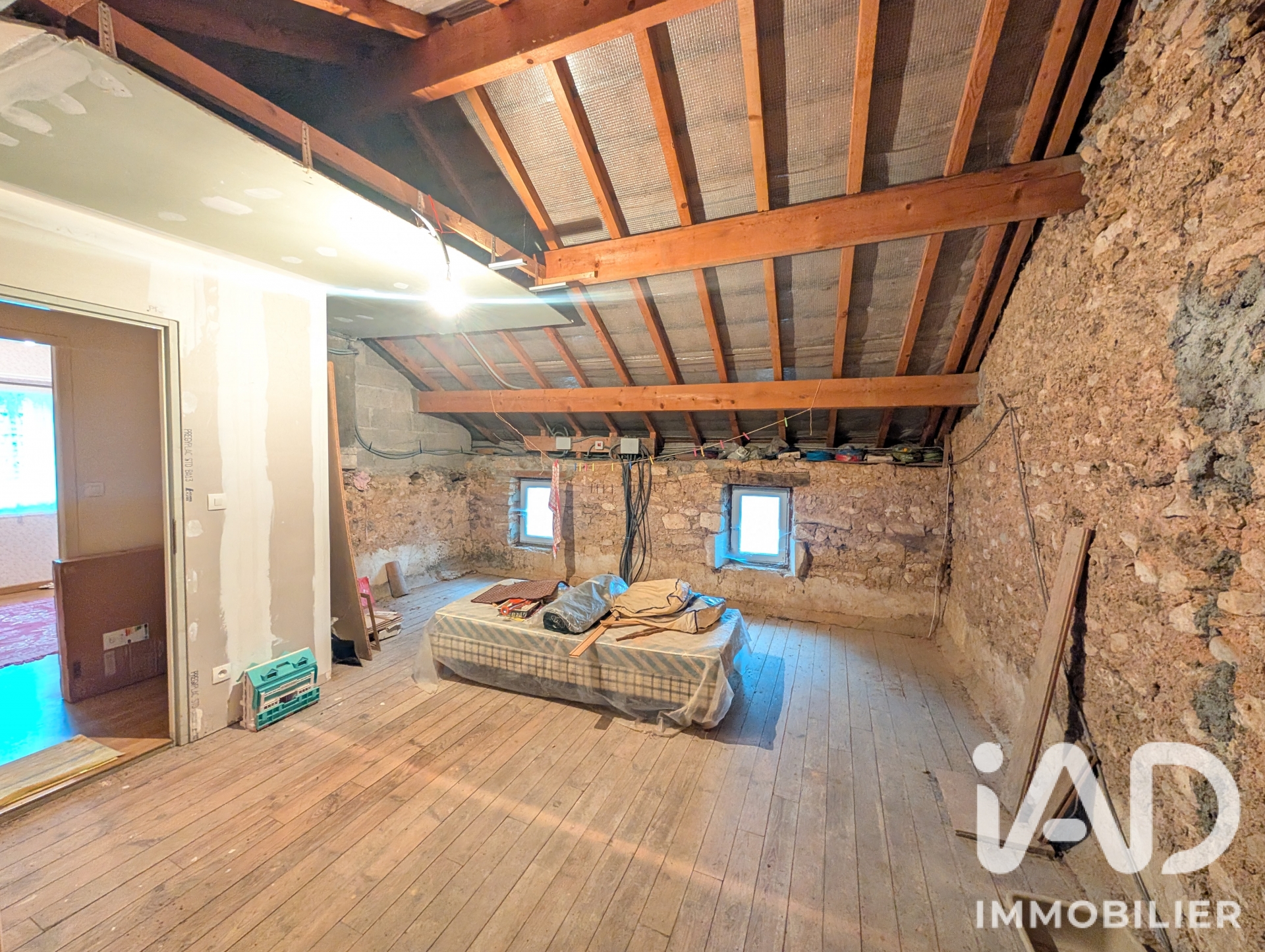 Vente maison à Mazerolles (86320) : maison de village 2 pièces 56 m² - 2105698 — 11