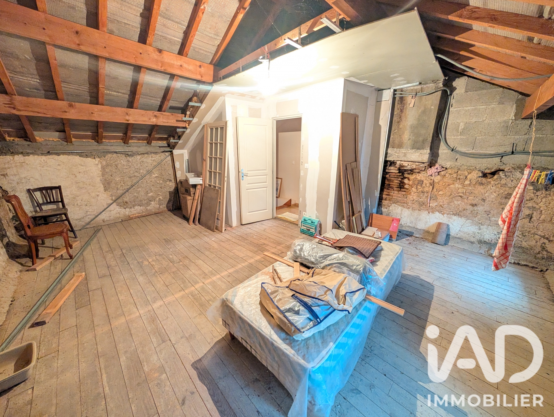 Vente maison à Mazerolles (86320) : maison de village 2 pièces 56 m² - 2105698 — 12