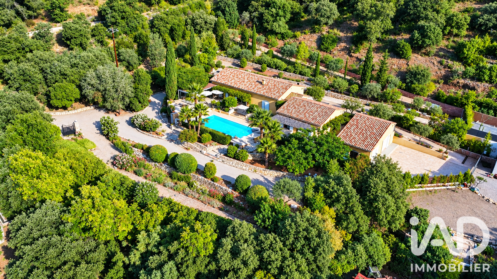 Vente maison à La Motte (83920) : mas 6 pièces 240 m² - 2106068 — 21