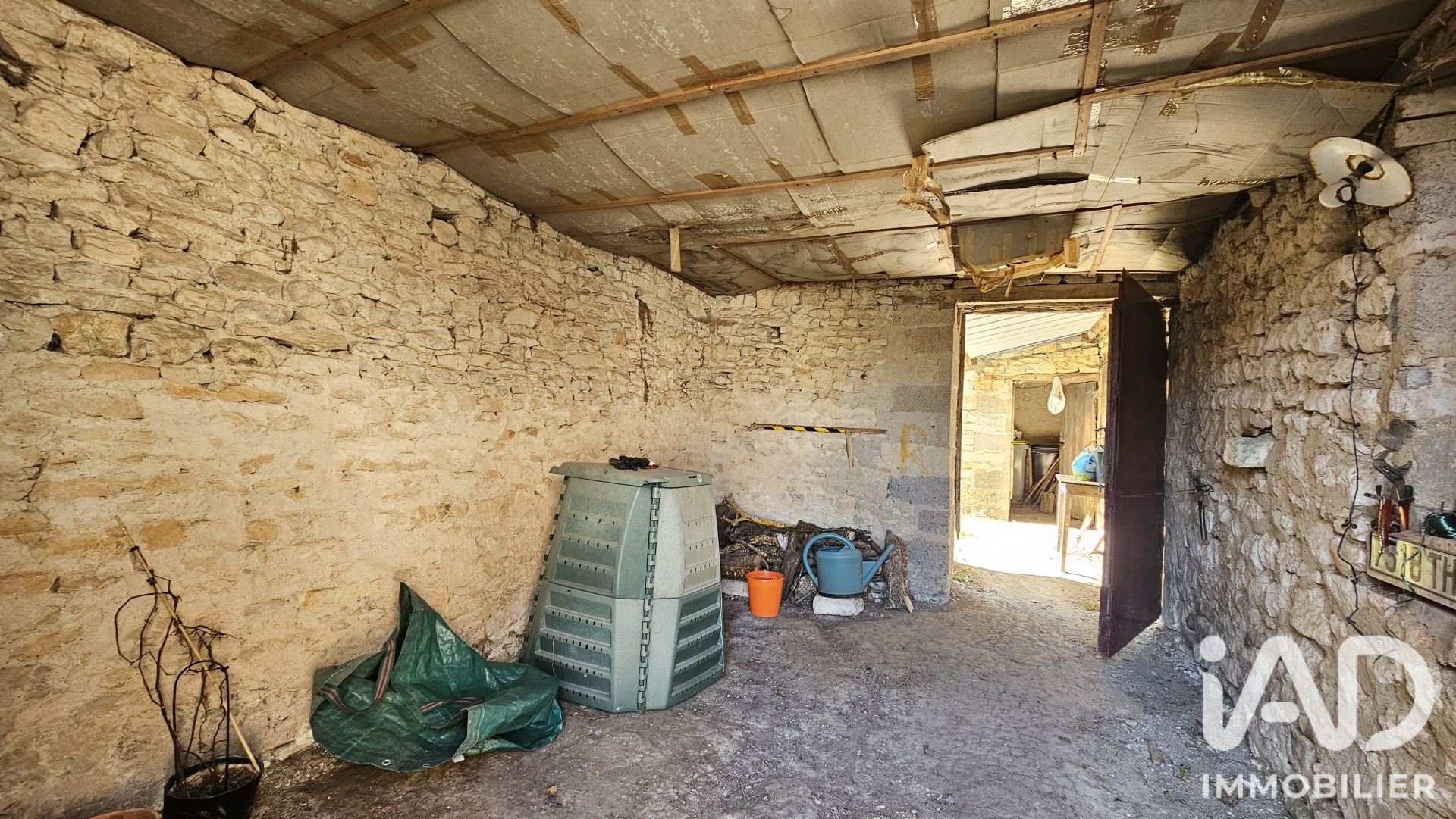 Vente maison à Charmé (16140) : maison de village 5 pièces 101 m² - 2105160 — 14