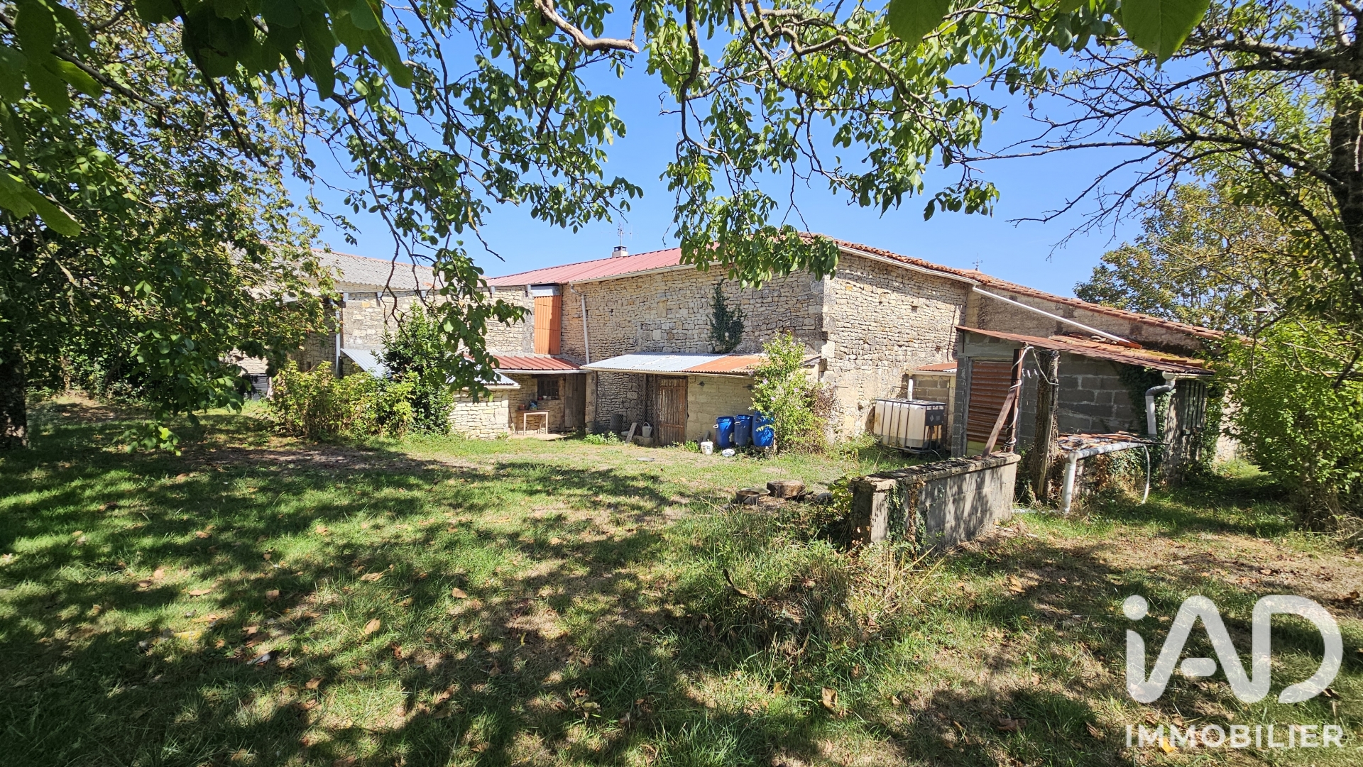 Vente maison à Charmé (16140) : maison de village 5 pièces 101 m² - 2105160 — 17