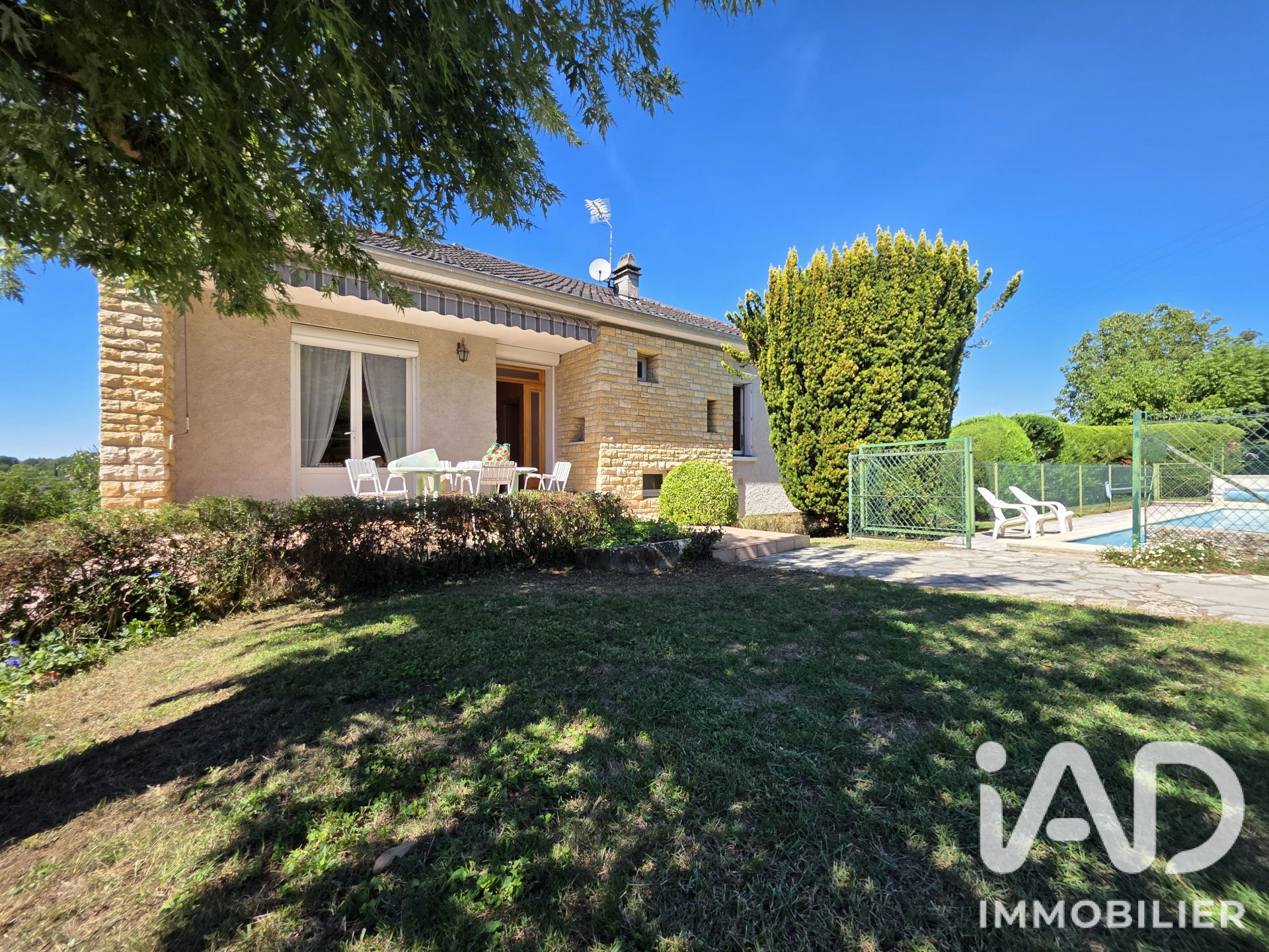 Maison à vendre à Saint-Laurent-les-Tours — 260 000 € — IAD France