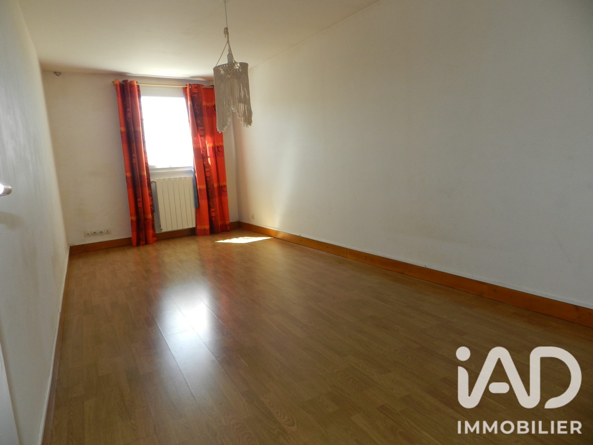 Vente maison à Lassay-les-Châteaux (53110) : maison de village 5 pièces 120 m² - 2109522 — 8